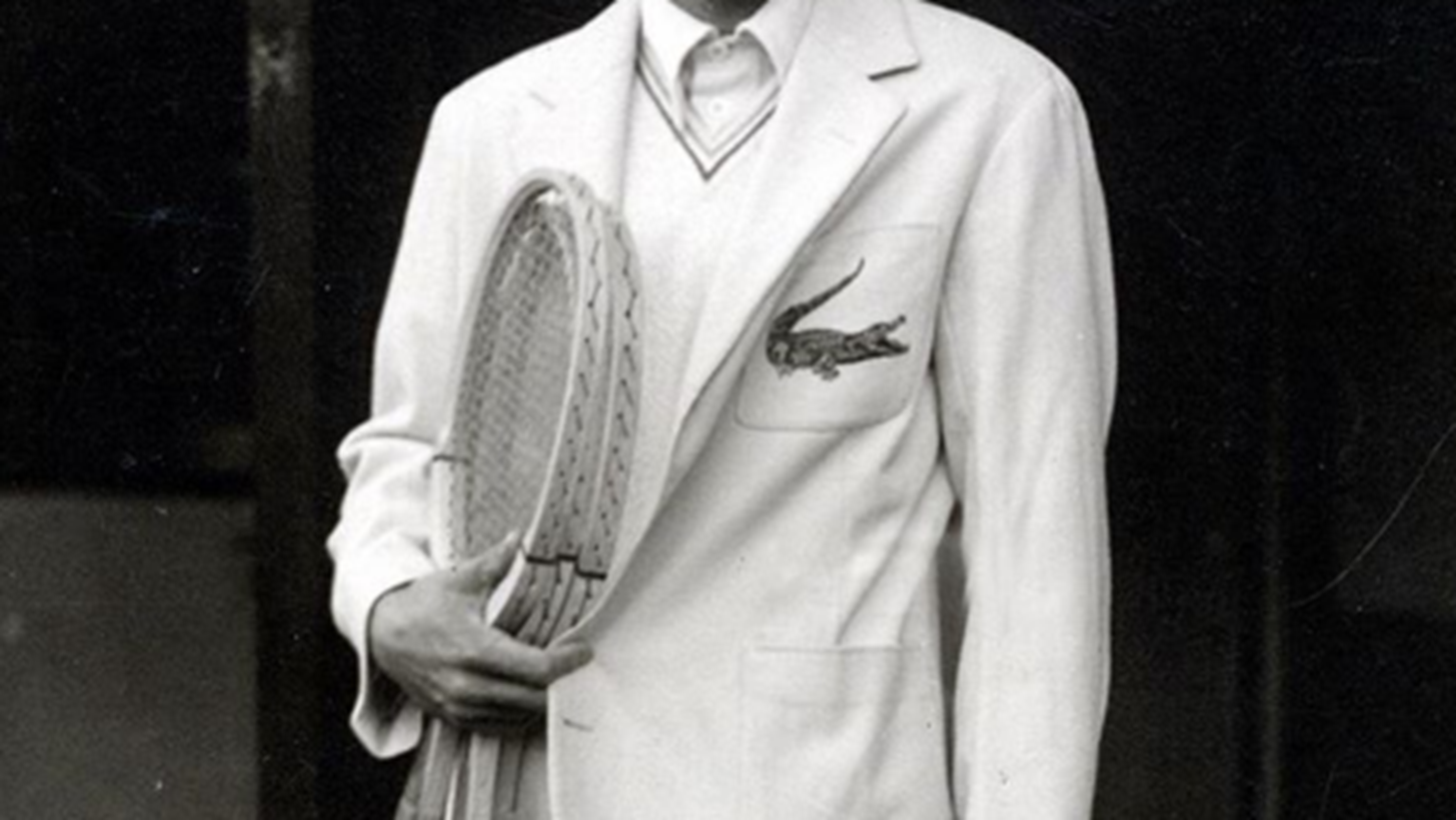 Rene Lacoste: H &#x3B9;&#x3C3;&#x3C4;&#x3BF;&#x3C1;&#x3AF;&#x3B1; &#x3C4;&#x3BF;&#x3C5; &#x3C0;&#x3B9;&#x3BF; &#x3B3;&#x3BD;&#x3C9;&#x3C3;&#x3C4;&#x3BF;&#x3CD; &#x27;&#x27;&#x3BA;&#x3C1;&#x3BF;&#x3BA;&#x3CC;&#x3B4;&#x3B5;&#x3B9;&#x3BB;&#x3BF;&#x3C5;&#x27;&#x27;