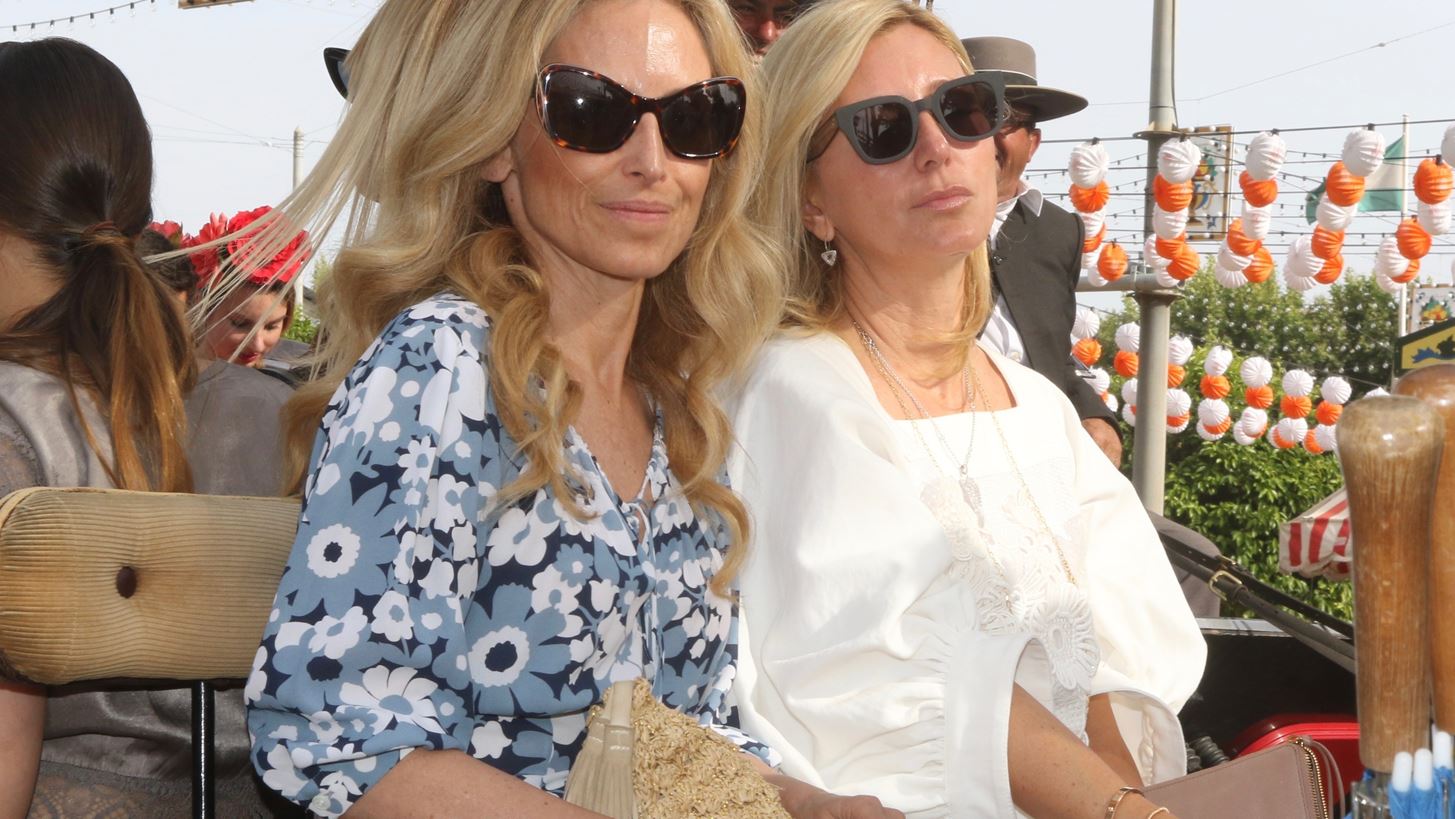 &#x39F;&#x3B9; &#x3B1;&#x3B4;&#x3B5;&#x3C1;&#x3C6;&#x3AD;&#x3C2; Miller | &#x38C;&#x3C4;&#x3B1;&#x3BD; &#x3B7; Marie-Chantal &#x3BA;&#x3B1;&#x3B9; &#x3BF;&#x3B9; &#x3B1;&#x3B4;&#x3B5;&#x3C1;&#x3C6;&#x3AD;&#x3C2; &#x3C4;&#x3B7;&#x3C2; &#x3AE;&#x3C4;&#x3B1;&#x3BD; &#x3C4;&#x3B1; it girls &#x3C4;&#x3C9;&#x3BD; &#x27;90s
