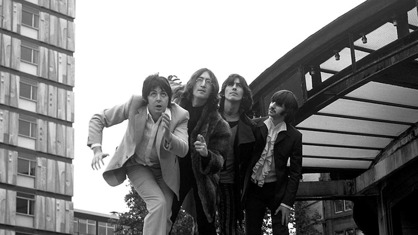 &#x39F; Peter Jackson &#x3B5;&#x3C4;&#x3BF;&#x3B9;&#x3BC;&#x3AC;&#x3B6;&#x3B5;&#x3B9; &#x3C4;&#x3B1;&#x3B9;&#x3BD;&#x3AF;&#x3B1; &#x3B3;&#x3B9;&#x3B1; &#x3C4;&#x3BF;&#x3C5;&#x3C2; Beatles