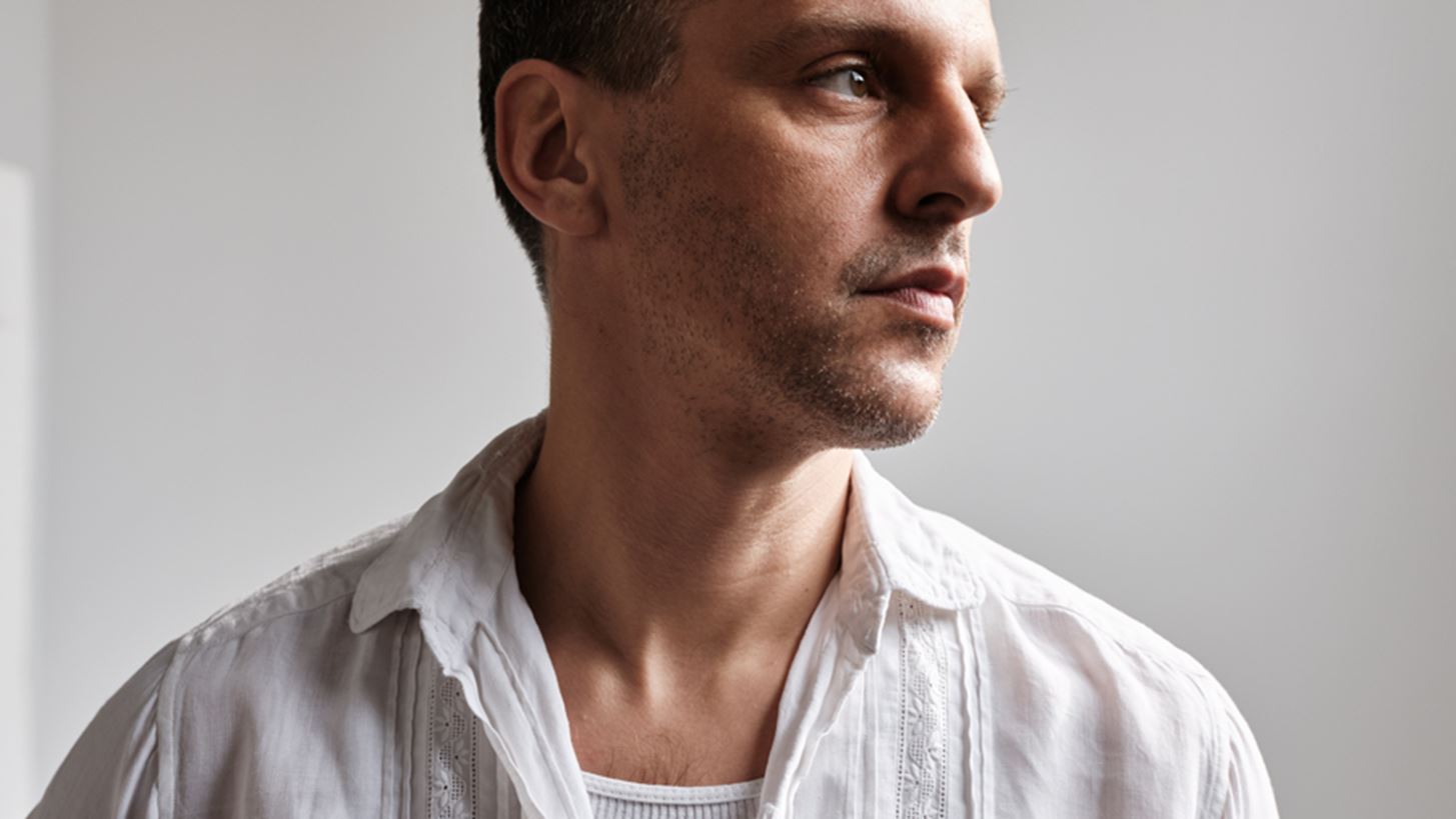Marios Schwab | &#x395;&#x3AF;&#x3BD;&#x3B1;&#x3B9; &#x3BF; &#x3BD;&#x3AD;&#x3BF;&#x3C2; creative director &#x3C4;&#x3B7;&#x3C2; Zeus&#x2B;&#x394;i&#x3BF;ne