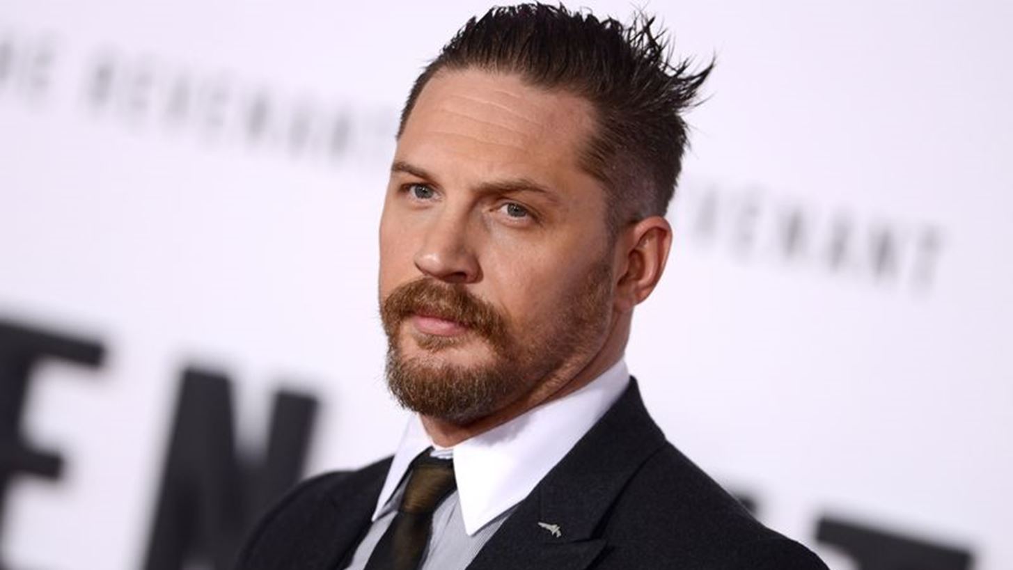 Tom Hardy: &#x391;&#x3B3;&#x3BD;&#x3CE;&#x3C1;&#x3B9;&#x3C3;&#x3C4;&#x3BF;&#x3C2; &#x3C9;&#x3C2; Al Capone &#x3C3;&#x3B5; &#x3BD;&#x3AD;&#x3B5;&#x3C2; &#x3C6;&#x3C9;&#x3C4;&#x3BF;&#x3B3;&#x3C1;&#x3B1;&#x3C6;&#x3AF;&#x3B5;&#x3C2;