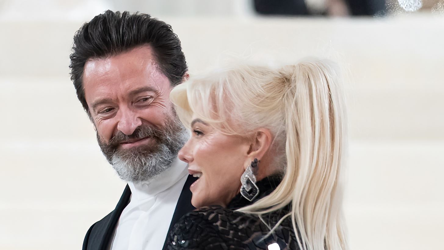 Hugh Jackman | H &#x3AC;&#x3C3;&#x3C7;&#x3B7;&#x3BC;&#x3B7; &#x3C4;&#x3C1;&#x3BF;&#x3C0;&#x3AE; &#x3C0;&#x3BF;&#x3C5; &#x3C0;&#x3B1;&#x3AF;&#x3C1;&#x3BD;&#x3B5;&#x3B9; &#x3C4;&#x3BF; &#x3B4;&#x3B9;&#x3B1;&#x3B6;&#x3CD;&#x3B3;&#x3B9;&#x3CC; &#x3C4;&#x3BF;&#x3C5; &#x3B1;&#x3C0;&#x3CC; &#x3C4;&#x3B7;&#x3BD; Deborra - Lee Furness