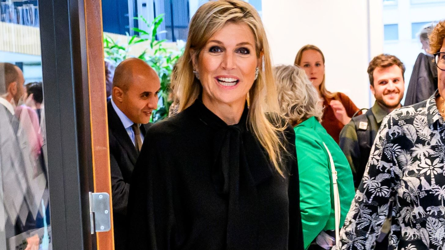 &#x392;&#x3B1;&#x3C3;&#x3AF;&#x3BB;&#x3B9;&#x3C3;&#x3C3;&#x3B1; Maxima | &#x39C;&#x3B5; &#x3C6;&#x3BF;&#x3CD;&#x3C3;&#x3C4;&#x3B1; &#x3B1;&#x3C0;&#x3CC; &#x3C4;&#x3B7; Massimo Dutti &#x3C0;&#x3BF;&#x3C5; &#x3B5;&#x3AF;&#x3BD;&#x3B1;&#x3B9; &#x3B9;&#x3B4;&#x3B1;&#x3BD;&#x3B9;&#x3BA;&#x3AE; &#x3B3;&#x3B9;&#x3B1; &#x3C4;&#x3B1; quiet luxury looks &#x3C4;&#x3BF;&#x3C5; &#x3C6;&#x3B8;&#x3B9;&#x3BD;&#x3BF;&#x3C0;&#x3CE;&#x3C1;&#x3BF;&#x3C5;
