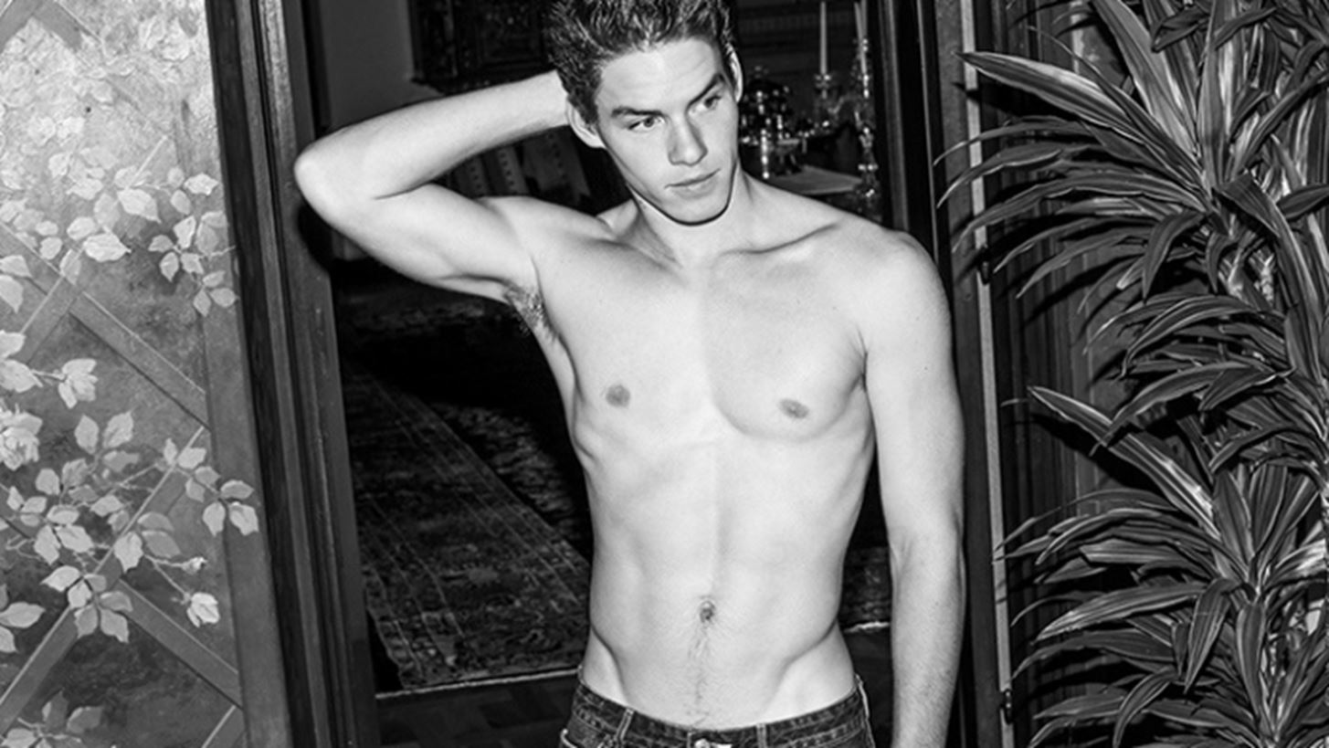 Tyler Clinton: &#x39F; &#x3B1;&#x3BD;&#x3B9;&#x3C8;&#x3B9;&#x3CC;&#x3C2; &#x3C4;&#x3B7;&#x3C2; &#x3C0;&#x3B1;&#x3C1;&#x3BF;&#x3BB;&#x3AF;&#x3B3;&#x3BF;&#x3BD; &#x3A0;&#x3C1;&#x3BF;&#x3AD;&#x3B4;&#x3C1;&#x3BF;&#x3C5; &#x3C4;&#x3C9;&#x3BD; &#x397;&#x3A0;&#x391; &#x3B5;&#x3AF;&#x3BD;&#x3B1;&#x3B9; &#x3C0;&#x3B9;&#x3BF; sexy &#x3B1;&#x3C0;&#x3CC; &#x3CC;&#x3C3;&#x3BF; &#x3C6;&#x3B1;&#x3BD;&#x3C4;&#x3AC;&#x3C3;&#x3C4;&#x3B7;&#x3BA;&#x3B5;&#x3C2;!