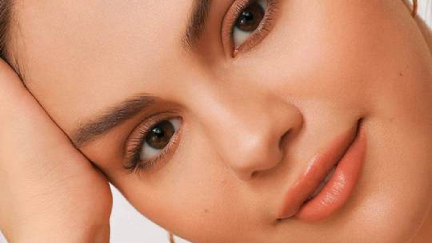 Selena Gomez | &#x39A;&#x3C5;&#x3BA;&#x3BB;&#x3BF;&#x3C6;&#x3CC;&#x3C1;&#x3B7;&#x3C3;&#x3B5; &#x3C4;o &#x3B4;&#x3B9;&#x3BA;&#x3CC; &#x3C4;&#x3B7;&#x3C2; beauty brand