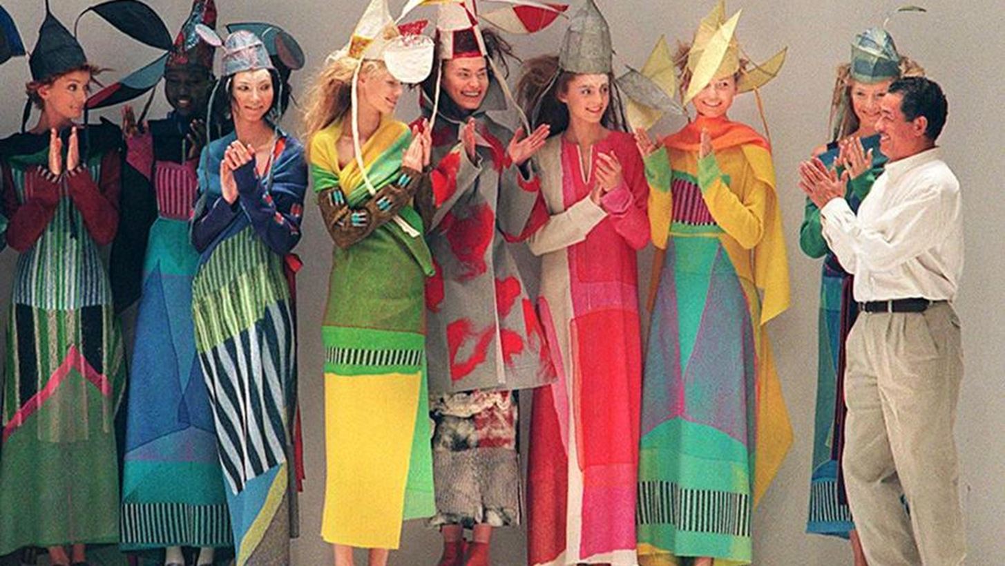 Issey Miyake | &#x39F; &#x3C3;&#x3C7;&#x3B5;&#x3B4;&#x3B9;&#x3B1;&#x3C3;&#x3C4;&#x3AE;&#x3C2; &#x3C0;&#x3BF;&#x3C5; &#x3B4;&#x3B5;&#x3BD; &#x3C3;&#x3C4;&#x3B1;&#x3BC;&#x3AC;&#x3C4;&#x3B7;&#x3C3;&#x3B5; &#x3C0;&#x3BF;&#x3C4;&#x3AD; &#x3BD;&#x3B1; &#x3BA;&#x3B1;&#x3B9;&#x3BD;&#x3BF;&#x3C4;&#x3BF;&#x3BC;&#x3B5;&#x3AF;