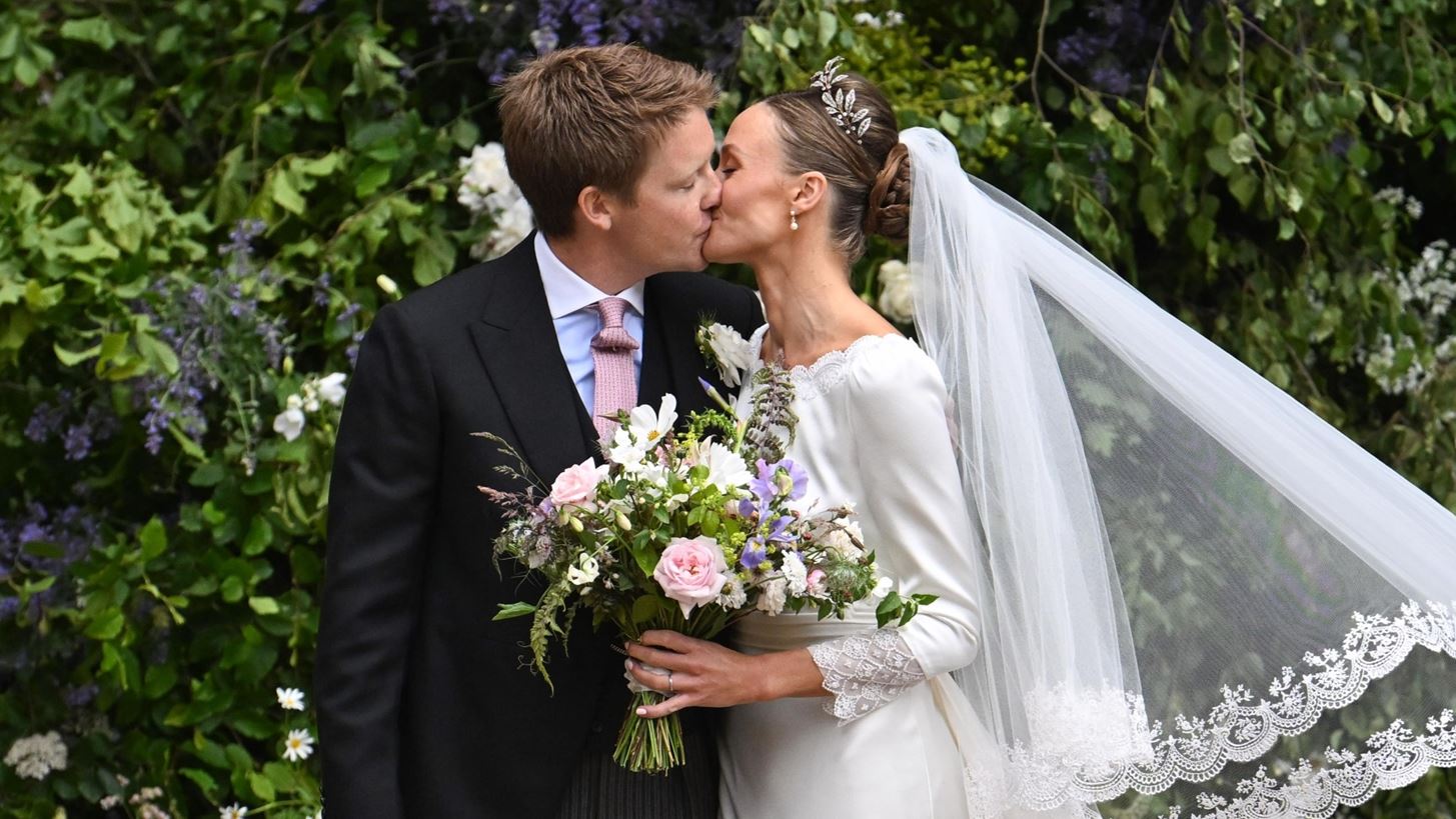 &#x39F; royal &#x3B3;&#x3AC;&#x3BC;&#x3BF;&#x3C2; &#x3C4;&#x3B7;&#x3C2; &#x3C7;&#x3C1;&#x3BF;&#x3BD;&#x3B9;&#x3AC;&#x3C2; | &#x39F; Hugh Grosvenor &#x3C0;&#x3B1;&#x3BD;&#x3C4;&#x3C1;&#x3B5;&#x3CD;&#x3C4;&#x3B7;&#x3BA;&#x3B5; &#x3C4;&#x3B7;&#x3BD; Olivia Henson