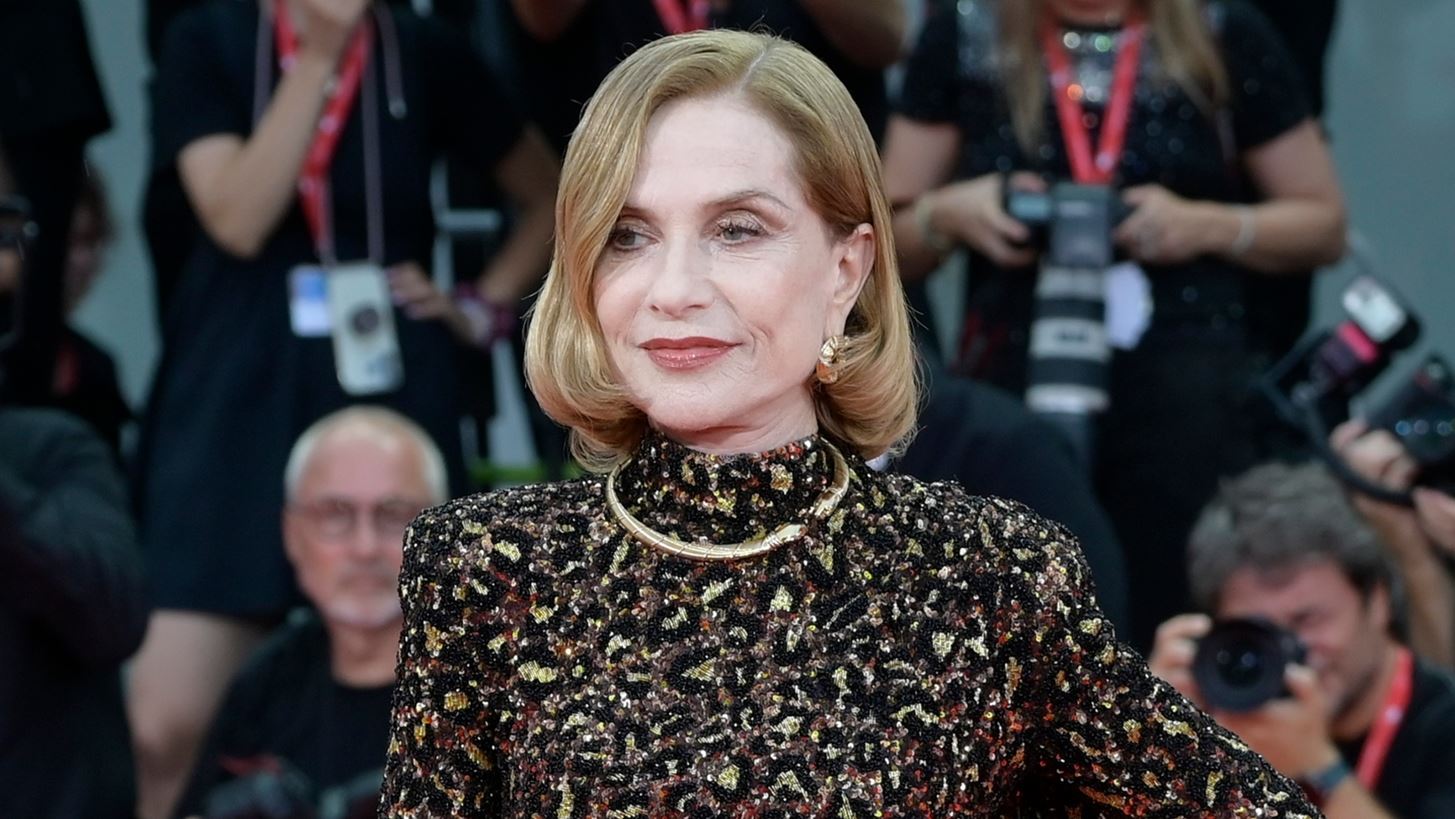 Isabelle Huppert | &#x39C;&#x3B5; &#x3B5;&#x3BD;&#x3C4;&#x3C5;&#x3C0;&#x3C9;&#x3C3;&#x3B9;&#x3B1;&#x3BA;&#x3CC; leopard Balenciaga &#x3C3;&#x3C4;&#x3BF; &#x3BA;&#x3CC;&#x3BA;&#x3BA;&#x3B9;&#x3BD;&#x3BF; &#x3C7;&#x3B1;&#x3BB;&#x3AF; &#x3C4;&#x3BF;&#x3C5; &#x3A6;&#x3B5;&#x3C3;&#x3C4;&#x3B9;&#x3B2;&#x3AC;&#x3BB; &#x39A;&#x3B9;&#x3BD;&#x3B7;&#x3BC;&#x3B1;&#x3C4;&#x3BF;&#x3B3;&#x3C1;&#x3AC;&#x3C6;&#x3BF;&#x3C5; &#x3C4;&#x3B7;&#x3C2; &#x392;&#x3B5;&#x3BD;&#x3B5;&#x3C4;&#x3AF;&#x3B1;&#x3C2;