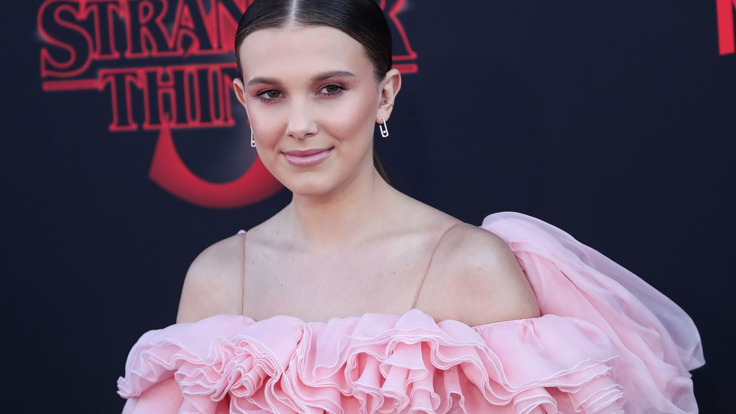 &quot;&#x39C;&#x3AF;&#x3B1; &#x3B1;&#x3B3;&#x3B5;&#x3BD;&#x3AE;&#x3C2; &#x3B5;&#x3BB;&#x3B9;&#x3C4;&#x3AF;&#x3C3;&#x3C4;&#x3C1;&#x3B9;&#x3B1;&quot; | &#x397; &#x3C3;&#x3C5;&#x3BC;&#x3C0;&#x3B5;&#x3C1;&#x3B9;&#x3C6;&#x3BF;&#x3C1;&#x3AC; &#x3C4;&#x3B7;&#x3C2; Millie Bobby Brown &#x3C0;&#x3BF;&#x3C5; &#x3B5;&#x3BE;&#x3B1;&#x3B3;&#x3C1;&#x3AF;&#x3C9;&#x3C3;&#x3B5; &#x3C4;&#x3BF;&#x3C5;&#x3C2; &#x3B8;&#x3B1;&#x3C5;&#x3BC;&#x3B1;&#x3C3;&#x3C4;&#x3AD;&#x3C2; &#x3C4;&#x3B7;&#x3C2;