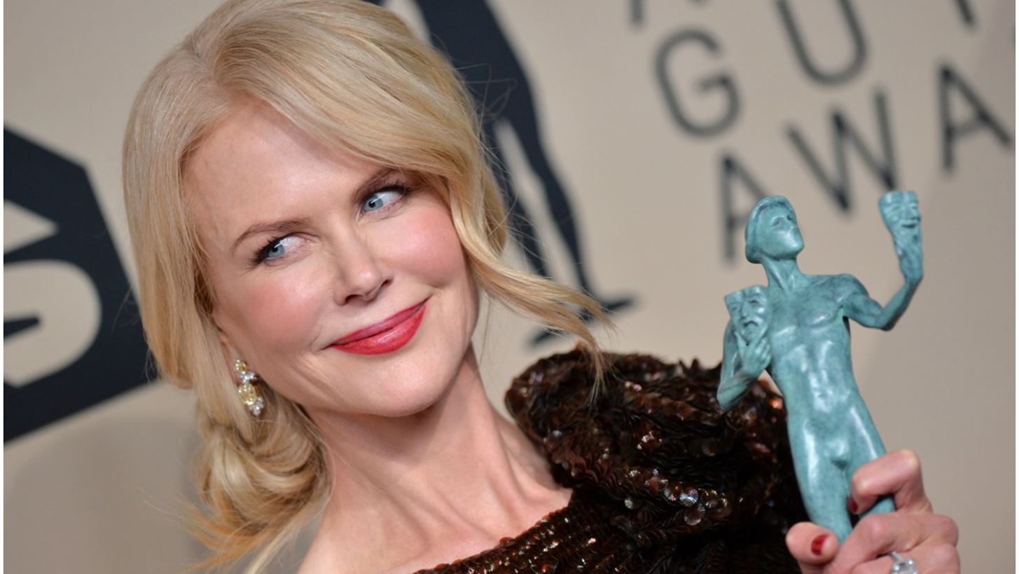 &#x39F; &#x3B4;&#x3C5;&#x3BD;&#x3B1;&#x3BC;&#x3B9;&#x3BA;&#x3CC;&#x3C2; &#x3BB;&#x3CC;&#x3B3;&#x3BF;&#x3C2; &#x3C4;&#x3B7;&#x3C2; Nicole Kidman &#x3B3;&#x3B9;&#x3B1; &#x3C4;&#x3B7;&#x3BD; &#x3B7;&#x3BB;&#x3B9;&#x3BA;&#x3AF;&#x3B1; &#x3C4;&#x3C9;&#x3BD; &#x3B3;&#x3C5;&#x3BD;&#x3B1;&#x3B9;&#x3BA;&#x3CE;&#x3BD; &#x3C3;&#x3C5;&#x3B3;&#x3BA;&#x3AF;&#x3BD;&#x3B7;&#x3C3;&#x3B5; &#x3C3;&#x3C4;&#x3B1; SAG Awards