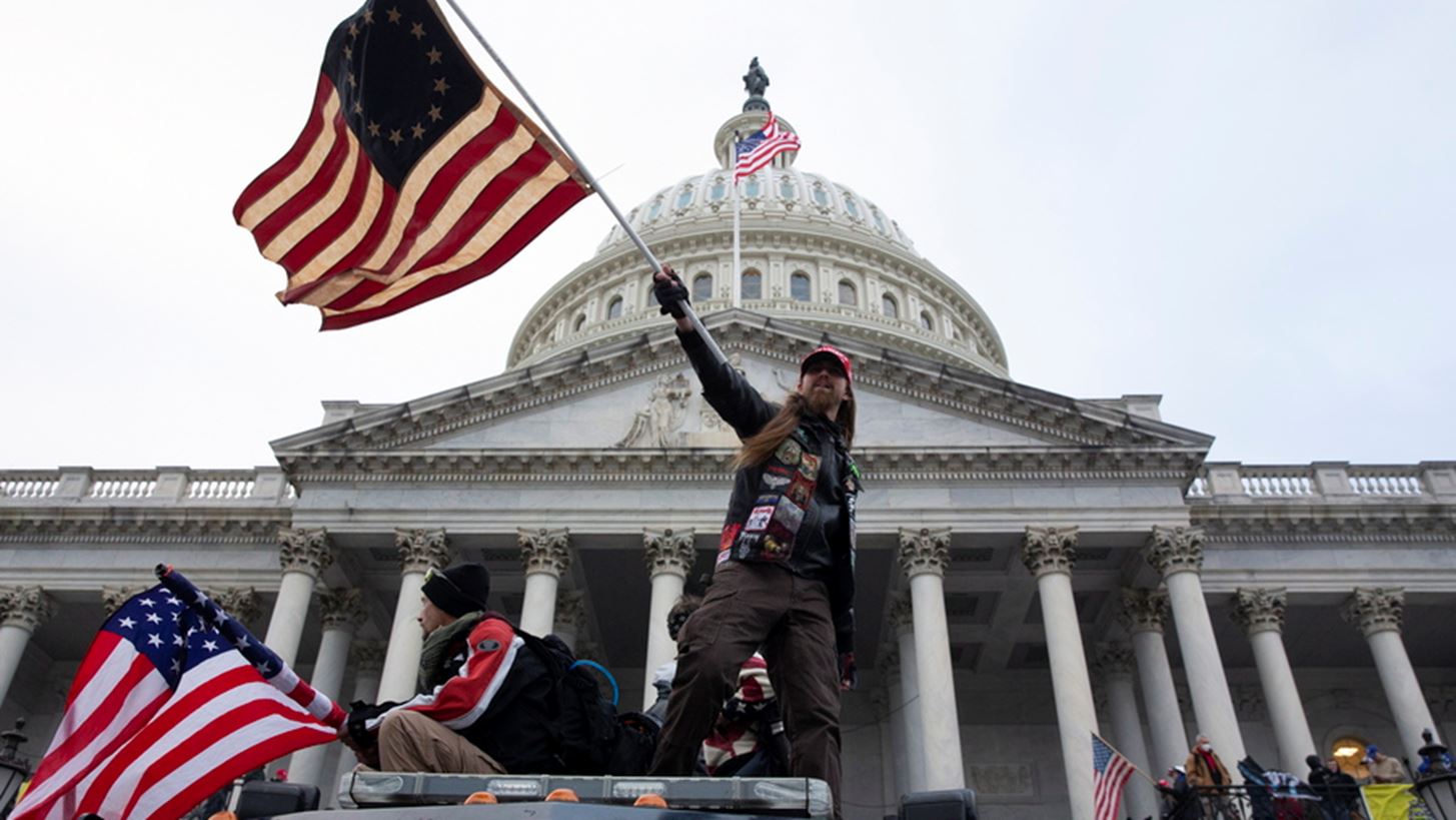 &#x395;&#x3B9;&#x3C3;&#x3B2;&#x3BF;&#x3BB;&#x3AE; &#x3C3;&#x3C4;&#x3BF; &#x39A;&#x3B1;&#x3C0;&#x3B9;&#x3C4;&#x3CE;&#x3BB;&#x3B9;&#x3BF;: &#x3A7;&#x3AC;&#x3BF;&#x3C2; &#x3C3;&#x3C4;&#x3B9;&#x3C2; &#x397;&#x3A0;&#x391; &#x3BC;&#x3B5; &#x3C4;&#x3AD;&#x3C3;&#x3C3;&#x3B5;&#x3C1;&#x3B9;&#x3C2; &#x3BD;&#x3B5;&#x3BA;&#x3C1;&#x3BF;&#x3CD;&#x3C2; &#x3B1;&#x3C0;&#x3CC; &#x3C4;&#x3B1; &#x3B5;&#x3C0;&#x3B5;&#x3B9;&#x3C3;&#x3CC;&#x3B4;&#x3B9;&#x3B1;