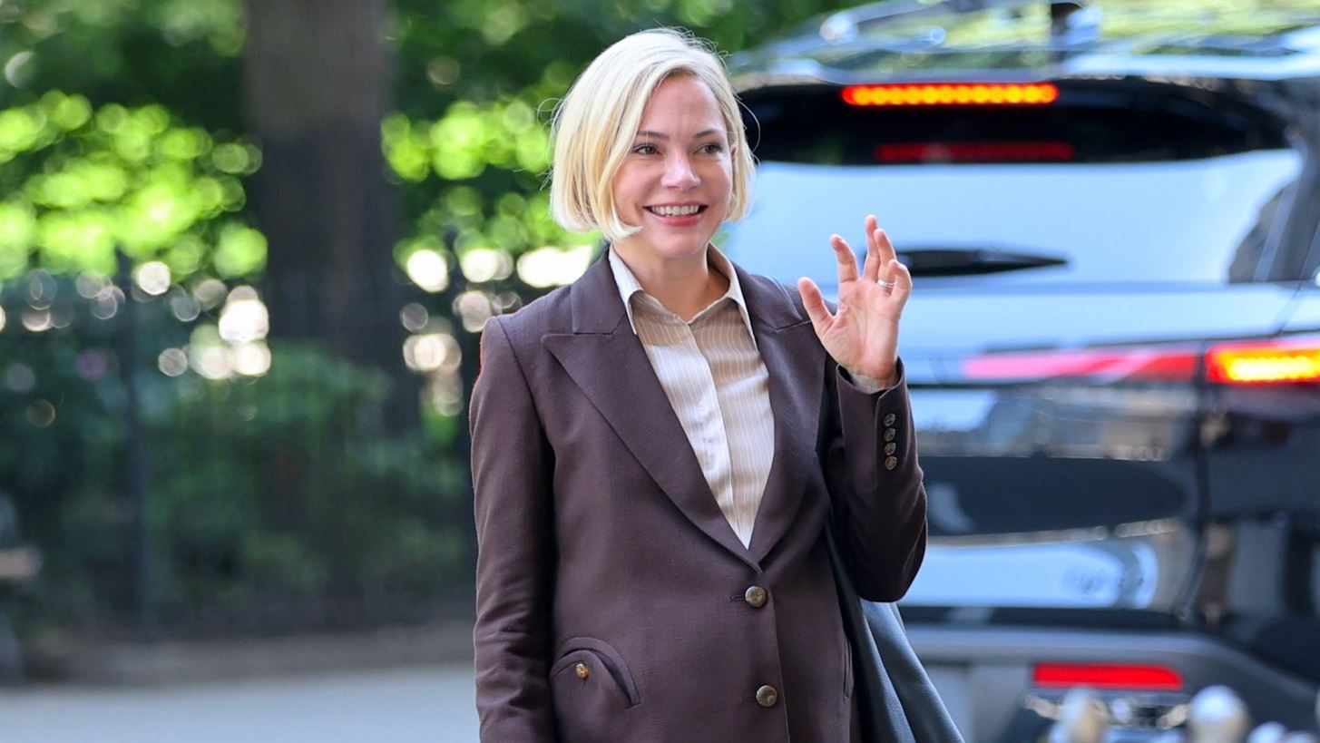 Η Michelle Williams μιλάει πρώτη φορά για τη μυστική υποδοχή του τέταρτου παιδιού της