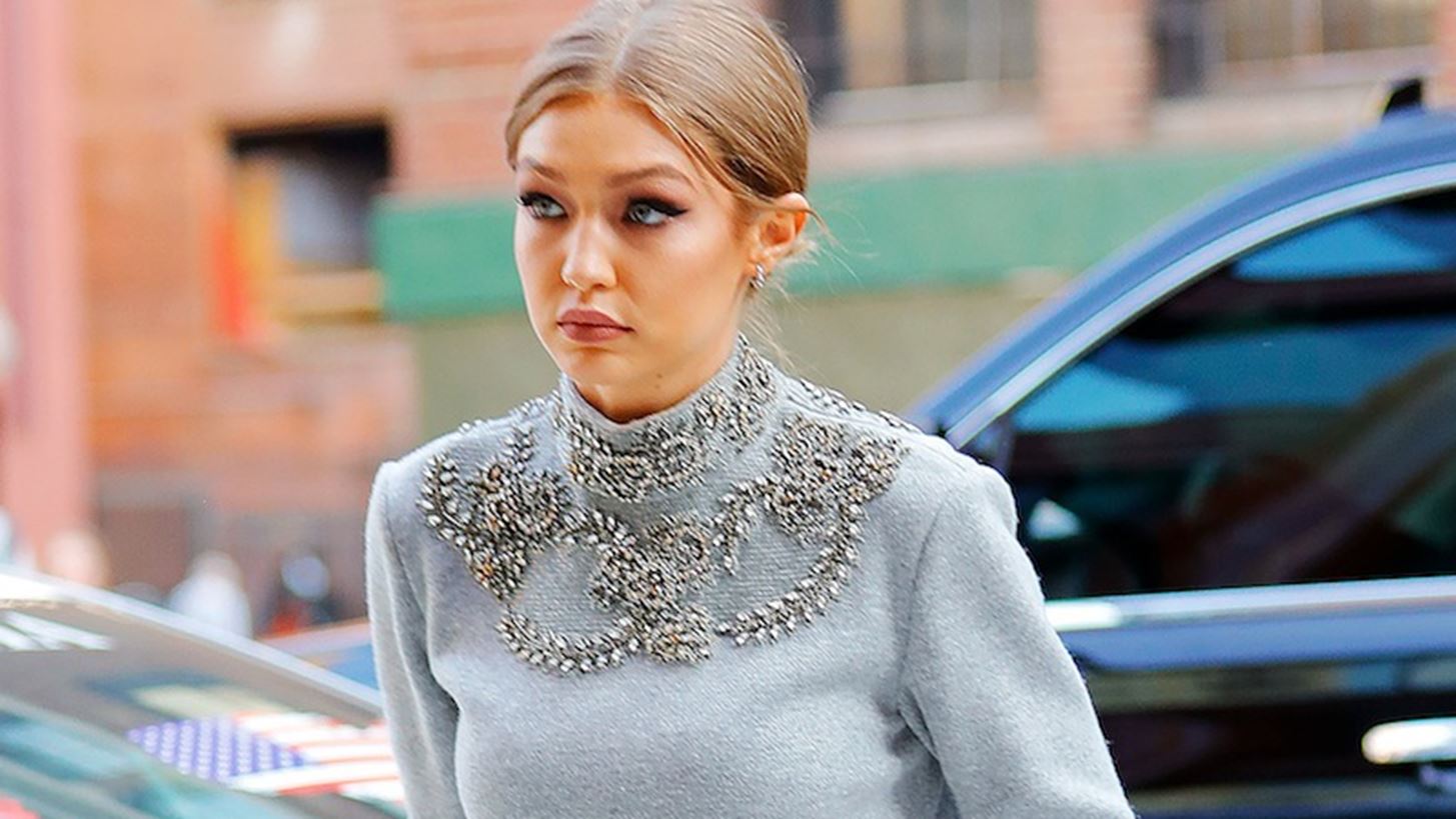 &#x397; Gigi Hadid &#x3C6;&#x3BF;&#x3C1;&#x3AC; &#x3C4;&#x3BF; &#x3B1;&#x3C0;&#x3CC;&#x3BB;&#x3C5;&#x3C4;&#x3BF; athluxury look