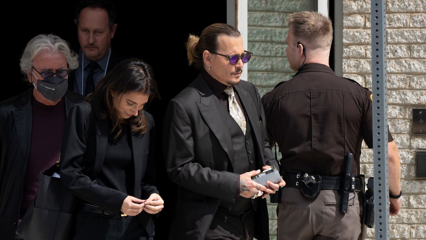 Johnny Depp: &quot;H Amber Heard &#x3B5;&#x3AF;&#x3BD;&#x3B1;&#x3B9; &#x3C0;&#x3C1;&#x3BF;&#x3B9;&#x3BA;&#x3BF;&#x3B8;&#x3AE;&#x3C1;&#x3B1;&#x3C2; &#x3C7;&#x3B1;&#x3BC;&#x3B7;&#x3BB;&#x3BF;&#x3CD; &#x3B5;&#x3C0;&#x3B9;&#x3C0;&#x3AD;&#x3B4;&#x3BF;&#x3C5;...  &#x3B1;&#x3BD;&#x3C5;&#x3C0;&#x3BF;&#x3BC;&#x3BF;&#x3BD;&#x3CE; &#x3BD;&#x3B1; &#x3C6;&#x3CD;&#x3B3;&#x3B5;&#x3B9; &#x3B1;&#x3C0;&#x3CC; &#x3C4;&#x3B7; &#x3B6;&#x3C9;&#x3AE; &#x3BC;&#x3BF;&#x3C5;&quot;