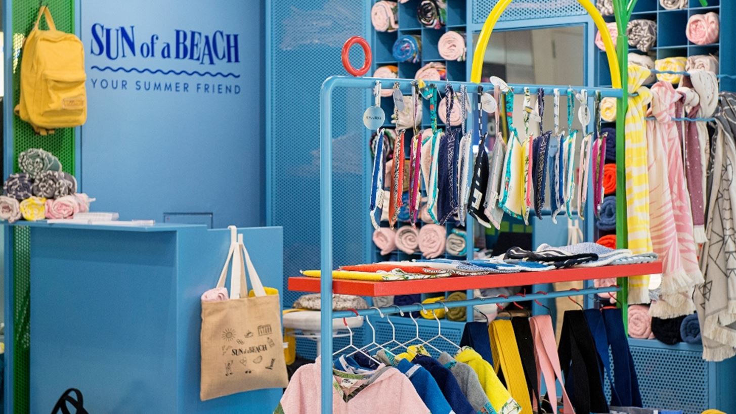 &#x39F; &#x394;&#x3B9;&#x3B5;&#x3B8;&#x3BD;&#x3AE;&#x3C2; &#x391;&#x3B5;&#x3C1;&#x3BF;&#x3BB;&#x3B9;&#x3BC;&#x3AD;&#x3BD;&#x3B1;&#x3C2; &#x391;&#x3B8;&#x3B7;&#x3BD;&#x3CE;&#x3BD; &quot;&#x395;&#x3BB;&#x3B5;&#x3C5;&#x3B8;&#x3AD;&#x3C1;&#x3B9;&#x3BF;&#x3C2; &#x392;&#x3B5;&#x3BD;&#x3B9;&#x3B6;&#x3AD;&#x3BB;&#x3BF;&#x3C2;&quot; &#x3C5;&#x3C0;&#x3BF;&#x3B4;&#x3AD;&#x3C7;&#x3B5;&#x3C4;&#x3B1;&#x3B9; &#x3C4;&#x3B7; Sun of a Beach