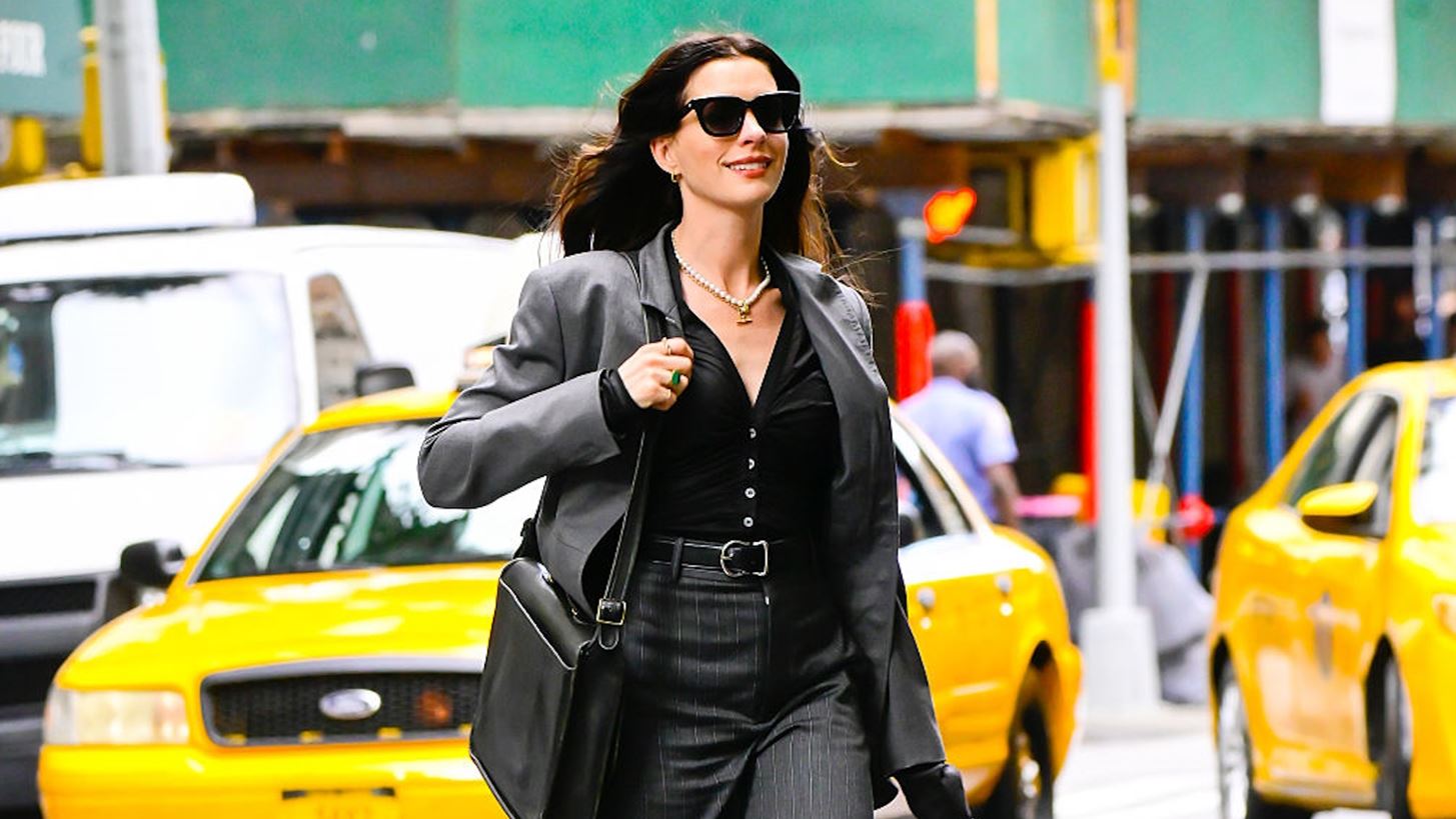 &quot;&#x3A3;&#x3BF;&#x3C5; &#x3C0;&#x3AE;&#x3C1;&#x3B5; &#x3B1;&#x3C1;&#x3BA;&#x3B5;&#x3C4;&#x3CC; &#x3C7;&#x3C1;&#x3CC;&#x3BD;&#x3BF;&quot;:  &#x39A;&#x3C5;&#x3BA;&#x3BB;&#x3BF;&#x3C6;&#x3CC;&#x3C1;&#x3B7;&#x3C3;&#x3B5; &#x3C4;&#x3BF; &#x3C0;&#x3C1;&#x3CE;&#x3C4;&#x3BF; teaser &#x3C4;&#x3BF;&#x3C5; The Devil Wears Prada 2