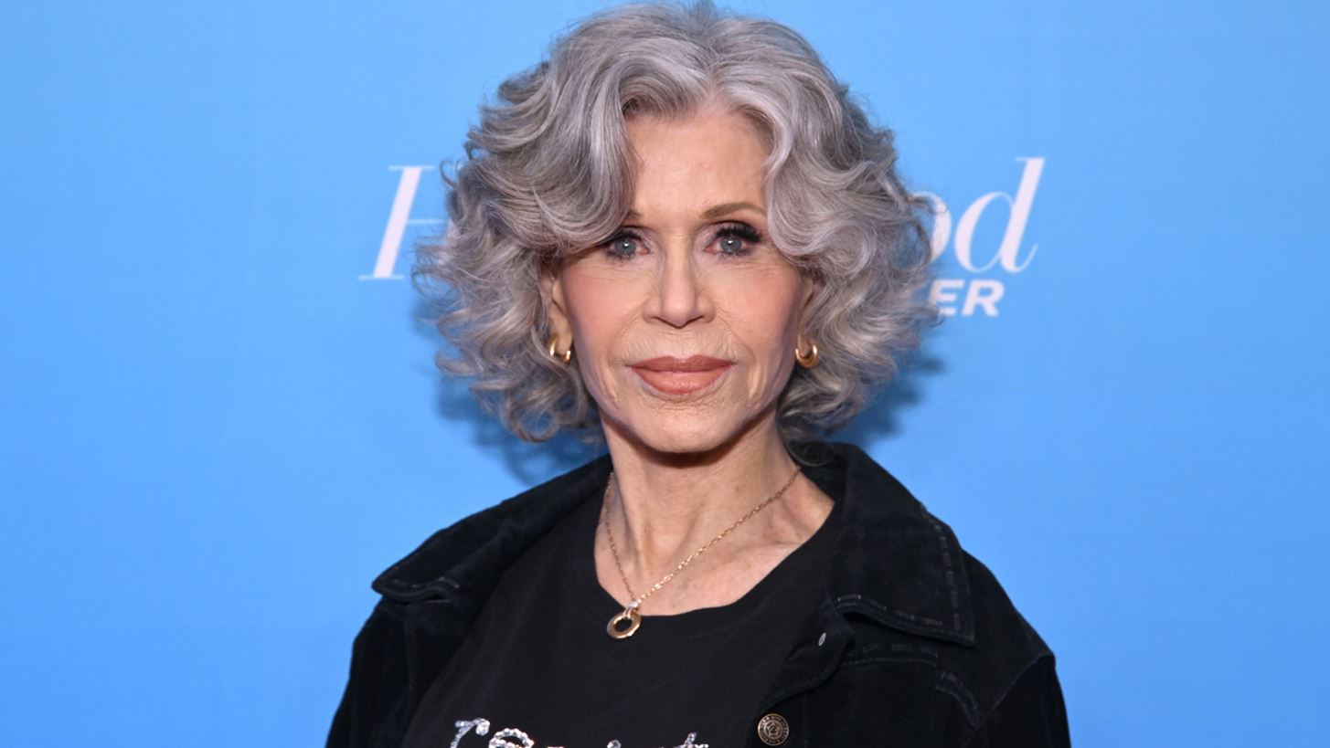 Jane Fonda | Η εμβληματική ηθοποιός εντυπωσιάζει με την εμφάνισή της στα 88 της χρόνια
