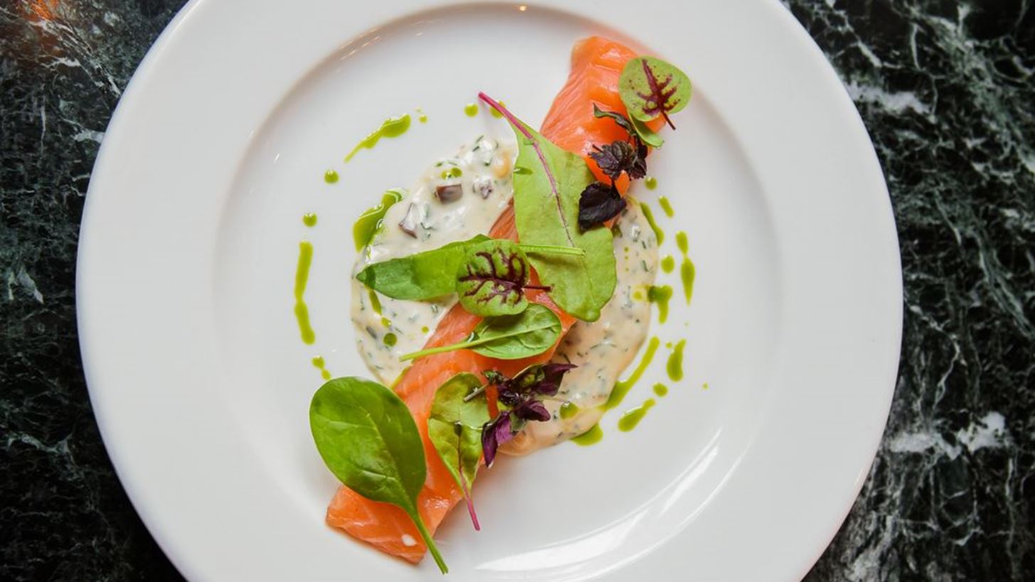 #Tidbits *: &#x39C;&#x3AF;&#x3B1; &#x3B3;&#x3B1;&#x3BB;&#x3BB;&#x3B9;&#x3BA;&#x3AE; brasserie with a twist &#x3C3;&#x3C4;&#x3BF; &#x39A;&#x3BF;&#x3BB;&#x3C9;&#x3BD;&#x3AC;&#x3BA;&#x3B9;