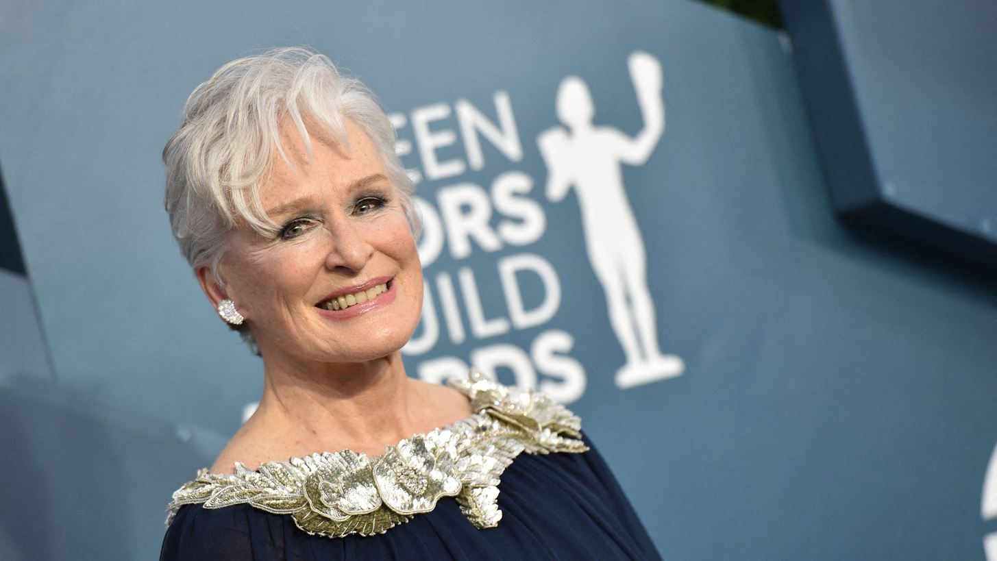 Glenn Close | Στην Αθήνα η διάσημη ηθοποιός – Η φωτογραφία της με την Isabelle Huppert