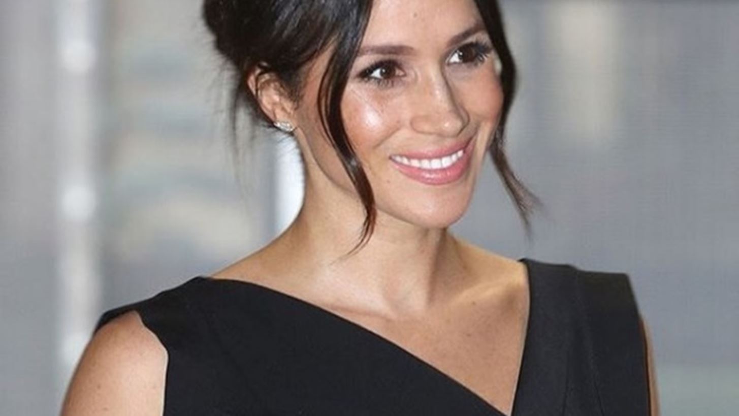 &#x397; &#x3BF;&#x3BC;&#x3BF;&#x3B9;&#x3CC;&#x3C4;&#x3B7;&#x3C4;&#x3B1; &#x3B5;&#x3BD;&#x3CC;&#x3C2; plus size &#x3BC;&#x3BF;&#x3BD;&#x3C4;&#x3AD;&#x3BB;&#x3BF;&#x3C5; &#x3BC;&#x3B5; &#x3C4;&#x3B7;&#x3BD; Meghan Markle