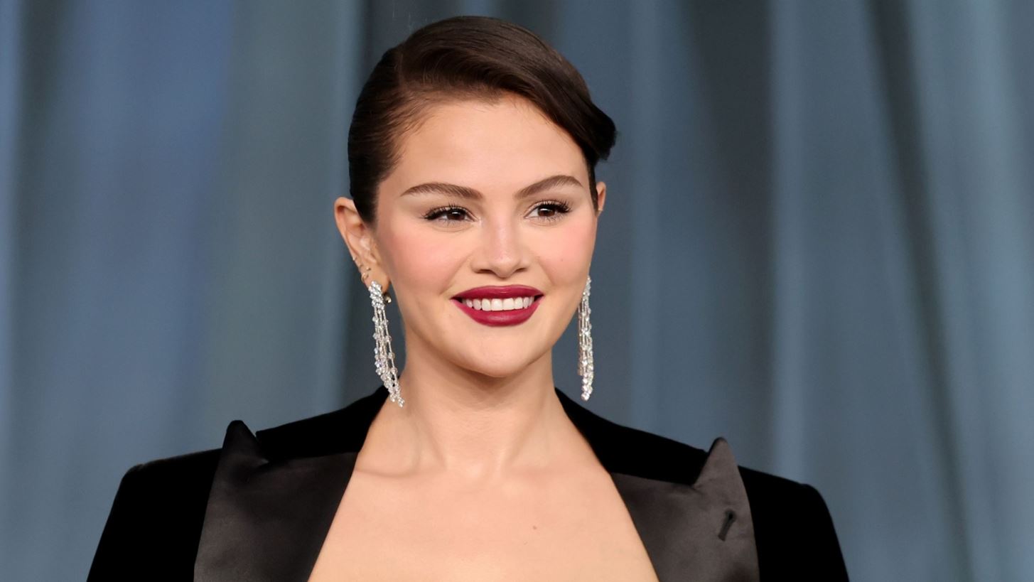 &#x3A4;&#x3AD;&#x3C3;&#x3C3;&#x3B5;&#x3C1;&#x3B1; elegant &#x3BA;&#x3BF;&#x3C5;&#x3C1;&#x3AD;&#x3BC;&#x3B1;&#x3C4;&#x3B1; &#x3C0;&#x3BF;&#x3C5; &#x3B1;&#x3BD;&#x3B1;&#x3B4;&#x3B5;&#x3B9;&#x3BA;&#x3BD;&#x3CD;&#x3BF;&#x3C5;&#x3BD; &#x3C4;&#x3B9;&#x3C2; &#x3B3;&#x3C5;&#x3BD;&#x3B1;&#x3AF;&#x3BA;&#x3B5;&#x3C2; &#x3BC;&#x3B5; &#x3C3;&#x3C4;&#x3C1;&#x3BF;&#x3B3;&#x3B3;&#x3C5;&#x3BB;&#x3CC; &#x3C0;&#x3C1;&#x3CC;&#x3C3;&#x3C9;&#x3C0;&#x3BF;