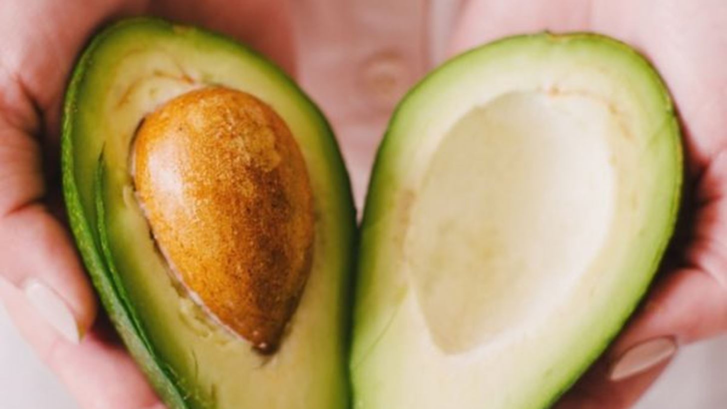 5 τροφές που θα μας κρατήσουν όμορφες στο κρύο