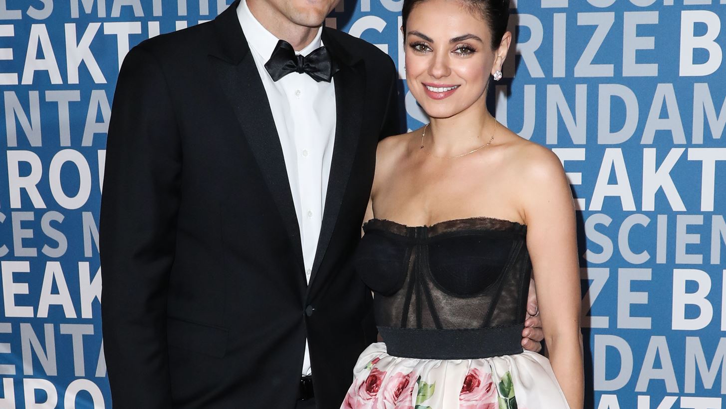 &#x39F; &#x386;&#x3C3;&#x3C4;&#x3BF;&#x3BD; &#x39A;&#x3BF;&#x3CD;&#x3C4;&#x3C3;&#x3B5;&#x3C1; &#x3BA;&#x3B1;&#x3B9; &#x3B7; &#x39C;&#x3AF;&#x3BB;&#x3B1; &#x39A;&#x3BF;&#x3CD;&#x3BD;&#x3B9;&#x3C2; &#x3B4;&#x3C9;&#x3C1;&#x3AF;&#x3B6;&#x3BF;&#x3C5;&#x3BD; 3 &#x3B5;&#x3BA; &#x3B4;&#x3BF;&#x3BB;. &#x3C3;&#x3C4;&#x3B7;&#x3BD; &#x39F;&#x3C5;&#x3BA;&#x3C1;&#x3B1;&#x3BD;&#x3AF;&#x3B1;