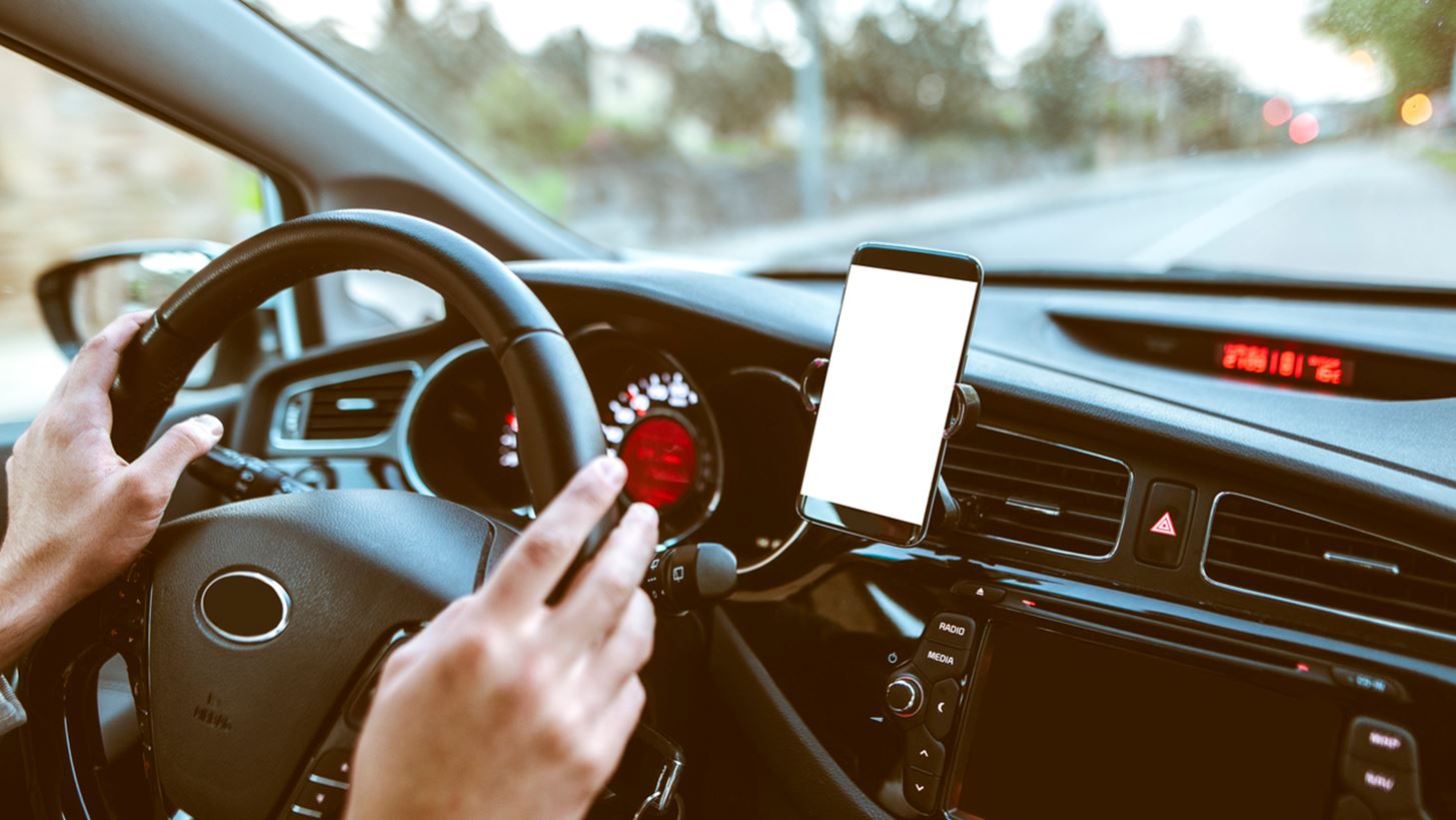 &#x39D;&#x3B1; &#x3B3;&#x3B9;&#x3B1;&#x3C4;&#x3AF; &#x3B4;&#x3B5;&#x3BD; &#x3C0;&#x3C1;&#x3AD;&#x3C0;&#x3B5;&#x3B9; &#x3BD;&#x3B1; &#x3C6;&#x3BF;&#x3C1;&#x3C4;&#x3AF;&#x3B6;&#x3B5;&#x3B9;&#x3C2; &#x3C4;&#x3BF; smartphone &#x3C3;&#x3BF;&#x3C5; &#x3C3;&#x3C4;&#x3BF; &#x3B1;&#x3C5;&#x3C4;&#x3BF;&#x3BA;&#x3AF;&#x3BD;&#x3B7;&#x3C4;&#x3BF;