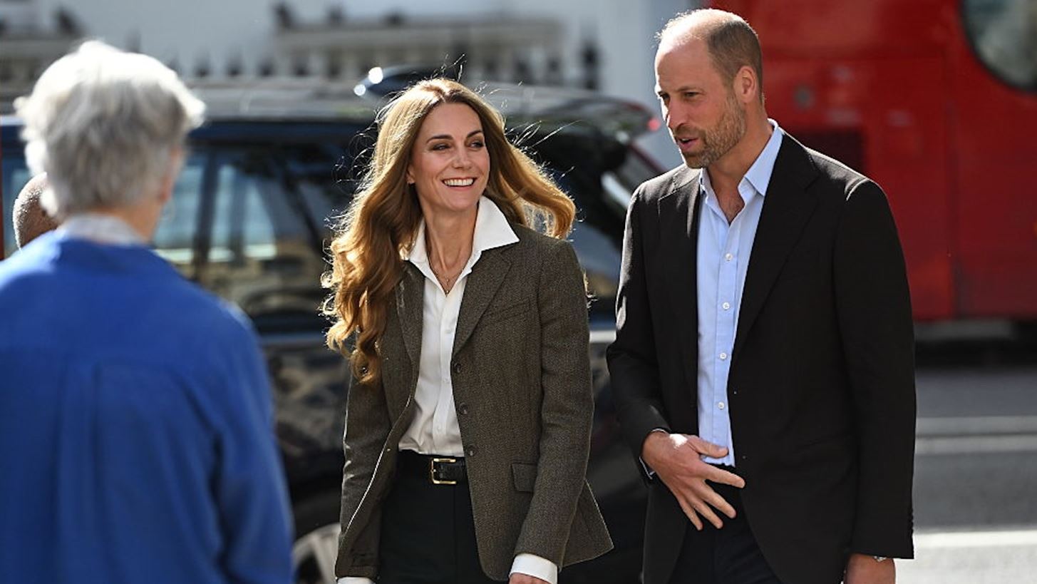 H &#x3BE;&#x3B1;&#x3BD;&#x3B8;&#x3B9;&#x3AC; Kate Middleton &#x3C3;&#x3C4;&#x3B7;&#x3BD; &#x3C0;&#x3C1;&#x3CE;&#x3C4;&#x3B7; &#x3B5;&#x3C0;&#x3AF;&#x3C3;&#x3B7;&#x3BC;&#x3B7; &#x3B5;&#x3BC;&#x3C6;&#x3AC;&#x3BD;&#x3B9;&#x3C3;&#x3B7; &#x3BC;&#x3B5;&#x3C4;&#x3AC; &#x3C4;&#x3B9;&#x3C2; &#x3BA;&#x3B1;&#x3BB;&#x3BF;&#x3BA;&#x3B1;&#x3B9;&#x3C1;&#x3B9;&#x3BD;&#x3AD;&#x3C2; &#x3B4;&#x3B9;&#x3B1;&#x3BA;&#x3BF;&#x3C0;&#x3AD;&#x3C2; &#x3C3;&#x3C4;&#x3BF; &#x399;&#x3CC;&#x3BD;&#x3B9;&#x3BF;