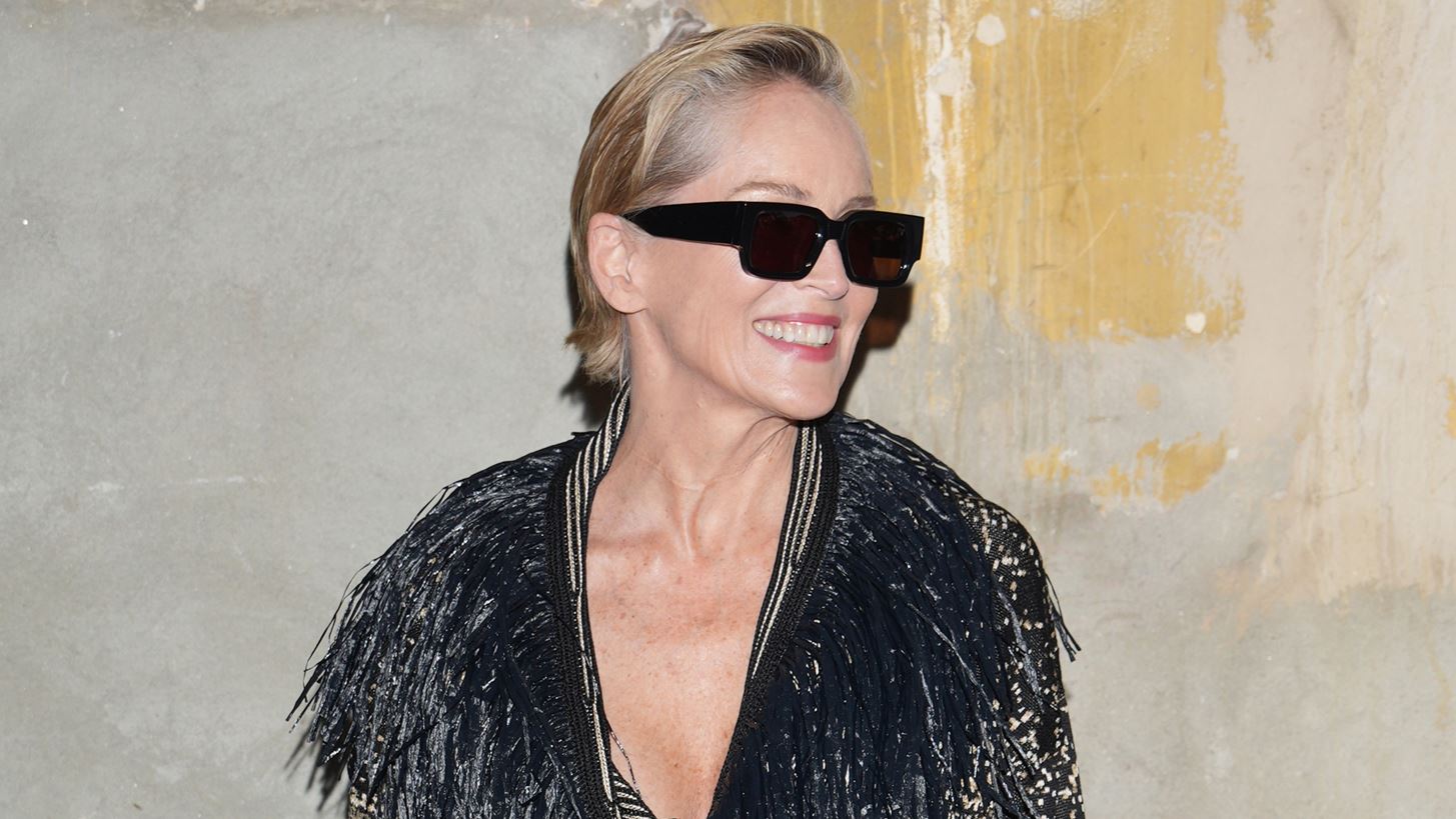 H Sharon Stone &#x3C0;&#x3B9;&#x3BF; &#x3B5;&#x3BA;&#x3B8;&#x3B1;&#x3BC;&#x3B2;&#x3C9;&#x3C4;&#x3B9;&#x3BA;&#x3AE; &#x3B1;&#x3C0;&#x3CC; &#x3C0;&#x3BF;&#x3C4;&#x3AD; &#x3C3;&#x3C4;&#x3B7;&#x3BD; &#x391;&#x3B8;&#x3AE;&#x3BD;&#x3B1; | &#x3A4;&#x3BF; french - inspired &#x3BA;&#x3BF;&#x3CD;&#x3C1;&#x3B5;&#x3BC;&#x3AC; &#x3C4;&#x3B7;&#x3C2; &#x3B5;&#x3AF;&#x3BD;&#x3B1;&#x3B9; &#x3CC;,&#x3C4;&#x3B9; &#x3C0;&#x3B9;&#x3BF; &#x3C3;&#x3CD;&#x3B3;&#x3C7;&#x3C1;&#x3BF;&#x3BD;&#x3BF; &#x3C4;&#x3CE;&#x3C1;&#x3B1;