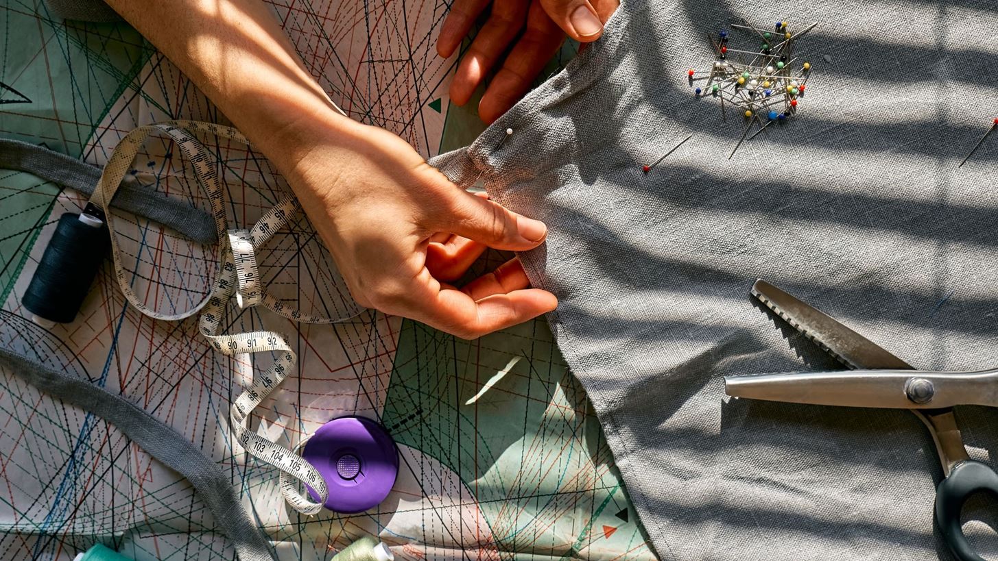 Sustainable Fashion Summer School / &#x395;&#x3BD;&#x3C4;&#x3B1;&#x3C4;&#x3B9;&#x3BA;&#x3AC; &#x3BC;&#x3B1;&#x3B8;&#x3AE;&#x3BC;&#x3B1;&#x3C4;&#x3B1; &#x3B7;&#x3B8;&#x3B9;&#x3BA;&#x3AE;&#x3C2; &#x3BC;&#x3CC;&#x3B4;&#x3B1;&#x3C2;