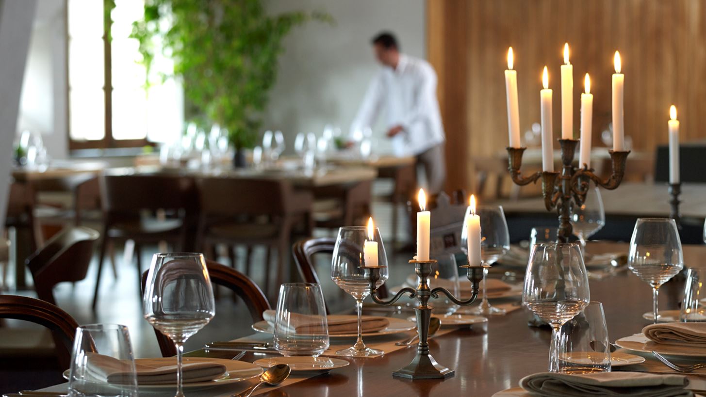 &#x3A4;&#x3BF; KINSTERNA &#x3BA;&#x3B1;&#x3BB;&#x3C9;&#x3C3;&#x3BF;&#x3C1;&#x3AF;&#x3B6;&#x3B5;&#x3B9; &#x3C4;&#x3BF;&#x3BD; &#x3B2;&#x3C1;&#x3B1;&#x3B2;&#x3B5;&#x3C5;&#x3BC;&#x3AD;&#x3BD;&#x3BF; chef &#x3C4;&#x3BF;&#x3C5; Artisanal, &#x394;&#x3B7;&#x3BC;&#x3AE;&#x3C4;&#x3C1;&#x3B7; &#x394;&#x3B7;&#x3BC;&#x3B7;&#x3C4;&#x3C1;&#x3B9;&#x3AC;&#x3B4;&#x3B7;