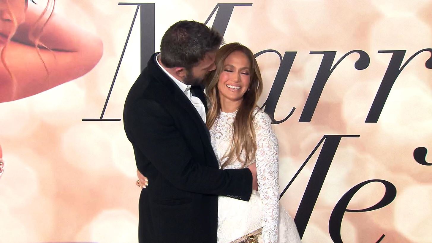Jennifer Lopez | To &#x3B5;&#x3BD;&#x3C4;&#x3C5;&#x3C0;&#x3C9;&#x3C3;&#x3B9;&#x3B1;&#x3BA;&#x3CC;  8,5 &#x3BA;&#x3B1;&#x3C1;&#x3B1;&#x3C4;&#x3AF;&#x3C9;&#x3BD; &#x3B4;&#x3B9;&#x3B1;&#x3BC;&#x3B1;&#x3BD;&#x3C4;&#x3AD;&#x3BD;&#x3B9;&#x3BF; &#x3B4;&#x3B1;&#x3C7;&#x3C4;&#x3C5;&#x3BB;&#x3AF;&#x3B4;&#x3B9; &#x3C4;&#x3C9;&#x3BD; &#x3B1;&#x3C1;&#x3C1;&#x3B1;&#x3B2;&#x3CE;&#x3BD;&#x3C9;&#x3BD; &#x3C4;&#x3B7;&#x3C2; &#x3BC;&#x3B5; &#x3C4;&#x3BF;&#x3BD; Ben Affleck