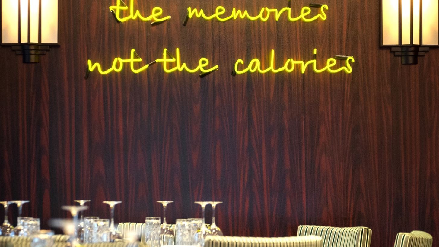 #theaftertaste | &#x397; &#x3BC;&#x3B1;&#x3B3;&#x3B5;&#x3AF;&#x3B1; &#x3C4;&#x3BF;&#x3C5; JuJu, &#x3BC;&#x3AF;&#x3B1; &#x3CC;&#x3BE;&#x3B9;&#x3BD;&#x3B7; &#x3C0;&#x3B1;&#x3C1;&#x3AC;&#x3C3;&#x3C4;&#x3B1;&#x3C3;&#x3B7; &#x3BA;&#x3B1;&#x3B9; &#x3BC;&#x3B5;&#x3C1;&#x3B9;&#x3BA;&#x3AD;&#x3C2; Fine Living &#x3B5;&#x3BA;&#x3C0;&#x3BB;&#x3AE;&#x3BE;&#x3B5;&#x3B9;&#x3C2;
