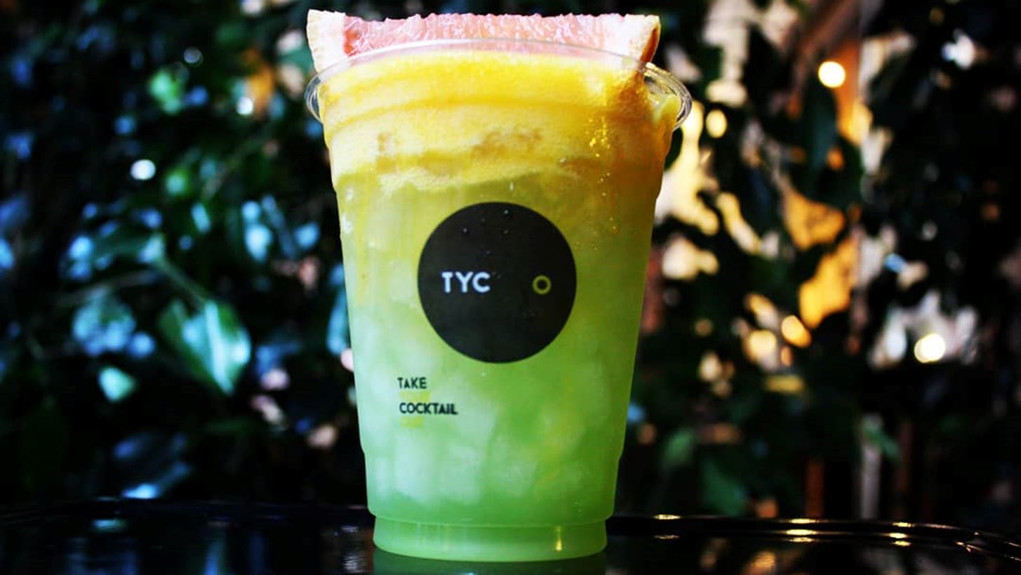 5 &#x3C3;&#x3C4;&#x3AC;&#x3C3;&#x3B5;&#x3B9;&#x3C2; &#x3B3;&#x3B9;&#x3B1; cocktail &#x3C3;&#x3C4;&#x3BF; &#x3C7;&#x3AD;&#x3C1;&#x3B9; &#x3C0;&#x3BF;&#x3C5; &#x3C0;&#x3C1;&#x3AD;&#x3C0;&#x3B5;&#x3B9; &#x3BD;&#x3B1; &#x3BA;&#x3AC;&#x3BD;&#x3B5;&#x3B9;&#x3C2;