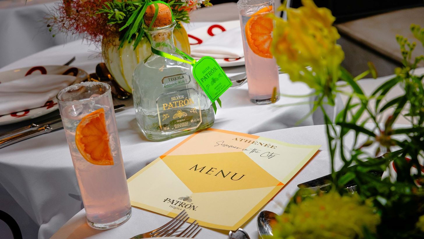 Summer In The City | &#x3A1;&#x3B1;&#x3BD;&#x3C4;&#x3B5;&#x3B2;&#x3BF;&#x3CD; &#x3C3;&#x3C4;&#x3BF; Ath&#xE9;n&#xE9;e &#x3B3;&#x3B9;&#x3B1; dinner &#x3BA;&#x3B1;&#x3B9; Paloma cocktails &#x3BC;&#x3B5; Patr&#xF3;n super premium &#x3C4;&#x3B5;&#x3BA;&#x3AF;&#x3BB;&#x3B1;