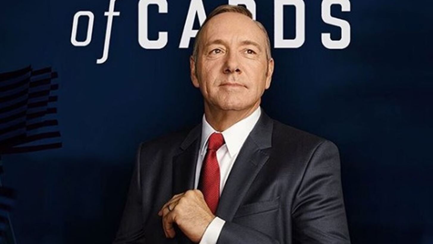 Kevin Spacey | &#x3A4;&#x3AD;&#x3BB;&#x3BF;&#x3C2; &#x3BA;&#x3B1;&#x3B9; &#x3B5;&#x3C0;&#x3AF;&#x3C3;&#x3B7;&#x3BC;&#x3B1; &#x3B1;&#x3C0;&#x3CC; &#x3C4;&#x3BF; &quot;House of Cards&quot;