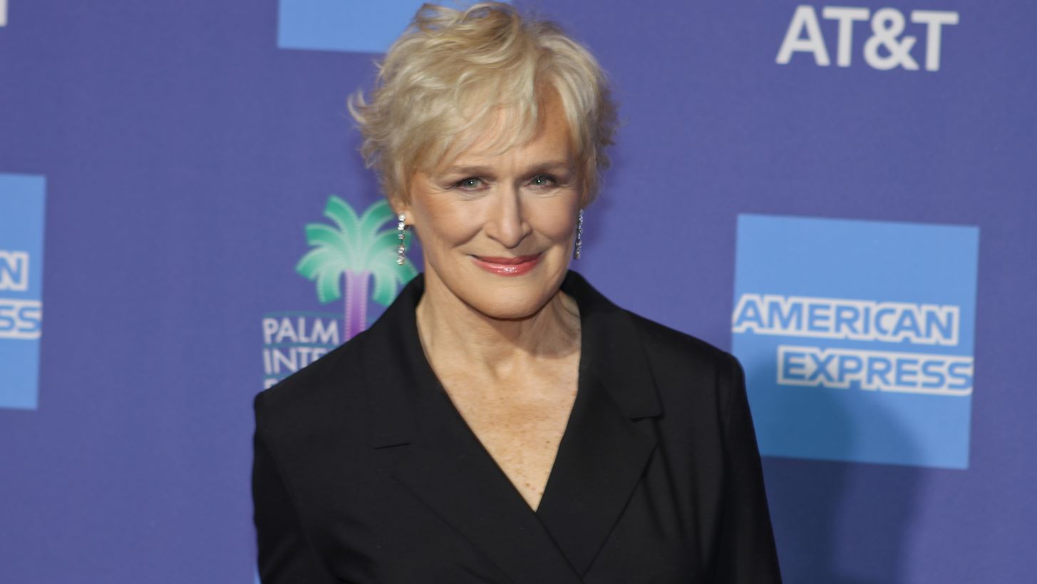 Glenn Close | &#x3A4;&#x3BF; &#x3C8;&#x3C5;&#x3C7;&#x3BF;&#x3BB;&#x3BF;&#x3B3;&#x3B9;&#x3BA;&#x3CC; &#x3C4;&#x3C1;&#x3B1;&#x3CD;&#x3BC;&#x3B1; &#x3C0;&#x3BF;&#x3C5; &#x3B1;&#x3C0;&#x3AD;&#x3BA;&#x3C4;&#x3B7;&#x3C3;&#x3B5; &#x3BC;&#x3B5;&#x3B3;&#x3B1;&#x3BB;&#x3CE;&#x3BD;&#x3BF;&#x3BD;&#x3C4;&#x3B1;&#x3C2; &#x3C3;&#x3B5; &#x3B8;&#x3C1;&#x3B7;&#x3C3;&#x3BA;&#x3B5;&#x3C5;&#x3C4;&#x3B9;&#x3BA;&#x3AE; &#x3B1;&#x3AF;&#x3C1;&#x3B5;&#x3C3;&#x3B7;