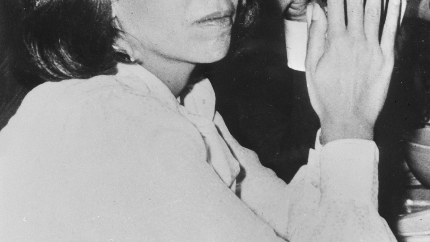 &#x3A3;&#x3C0;&#x3AC;&#x3BD;&#x3B9;&#x3BF; &#x3BA;&#x3BB;&#x3B9;&#x3BA; | &#x397; &#x3A7;&#x3C1;&#x3B9;&#x3C3;&#x3C4;&#x3AF;&#x3BD;&#x3B1; &#x3A9;&#x3BD;&#x3AC;&#x3C3;&#x3B7; &#x3BC;&#x3B5; &#x3C4;&#x3BF;&#x3BD; &#x3B4;&#x3B5;&#x3CD;&#x3C4;&#x3B5;&#x3C1;&#x3BF; &#x3C3;&#x3CD;&#x3B6;&#x3C5;&#x3B3;&#x3CC; &#x3C4;&#x3B7;&#x3C2;, &#x3C4;&#x3BF;&#x3BD; &#x3A1;&#x3CE;&#x3C3;&#x3BF; Sergei  Kaouzof