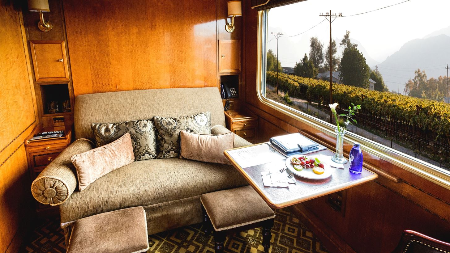 &#x3A0;&#x3CE;&#x3C2; &#x3B5;&#x3AF;&#x3BD;&#x3B1;&#x3B9; &#x3BD;&#x3B1; &#x3C4;&#x3B1;&#x3BE;&#x3B9;&#x3B4;&#x3B5;&#x3CD;&#x3B5;&#x3B9;&#x3C2; &#x3C3;&#x3C4;&#x3B1; &#x3C0;&#x3B9;&#x3BF; &#x3C0;&#x3BF;&#x3BB;&#x3C5;&#x3C4;&#x3B5;&#x3BB;&#x3AE; &#x3C4;&#x3C1;&#x3AD;&#x3BD;&#x3B1; &#x3C4;&#x3BF;&#x3C5; &#x3BA;&#x3CC;&#x3C3;&#x3BC;&#x3BF;&#x3C5;