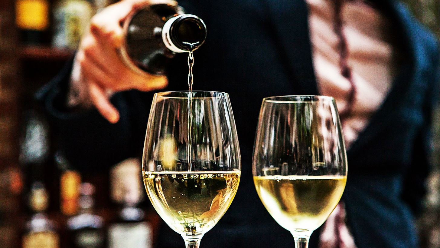 &#x393;&#x3B9;&#x3B1;&#x3C4;&#x3AF; &#x3C0;&#x3C1;&#x3AD;&#x3C0;&#x3B5;&#x3B9; &#x3BD;&#x3B1; &#x3C0;&#x3B1;&#x3C1;&#x3B1;&#x3B3;&#x3B3;&#x3AD;&#x3BB;&#x3BD;&#x3B5;&#x3B9;&#x3C2; &#x3C0;&#x3AC;&#x3BD;&#x3C4;&#x3B1; &#x3C4;&#x3BF; &#x3C0;&#x3B9;&#x3BF; &#x3C6;&#x3B8;&#x3B7;&#x3BD;&#x3CC; &#x3BA;&#x3C1;&#x3B1;&#x3C3;&#x3AF; &#x3C4;&#x3BF;&#x3C5; &#x3BC;&#x3B5;&#x3BD;&#x3BF;&#x3CD;