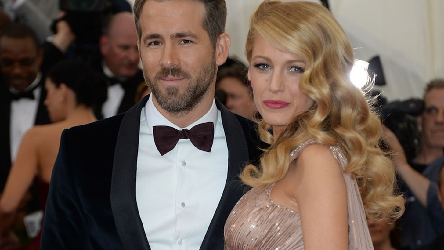 Blake Lively: &#x3A4;&#x3BF; &#x3C7;&#x3B9;&#x3BF;&#x3C5;&#x3BC;&#x3BF;&#x3C1;&#x3B9;&#x3C3;&#x3C4;&#x3B9;&#x3BA;&#x3CC; &#x3C3;&#x3C7;&#x3CC;&#x3BB;&#x3B9;&#x3BF; &#x3B3;&#x3B9;&#x3B1; &#x3C4;&#x3B1; &#x3C7;&#x3C1;&#x3B9;&#x3C3;&#x3C4;&#x3BF;&#x3C5;&#x3B3;&#x3B5;&#x3BD;&#x3BD;&#x3B9;&#x3AC;&#x3C4;&#x3B9;&#x3BA;&#x3B1; &#x3BC;&#x3C0;&#x3B9;&#x3C3;&#x3BA;&#x3CC;&#x3C4;&#x3B1; &#x3C4;&#x3BF;&#x3C5; &#x3C3;&#x3C5;&#x3B6;&#x3CD;&#x3B3;&#x3BF;&#x3C5; &#x3C4;&#x3B7;&#x3C2;