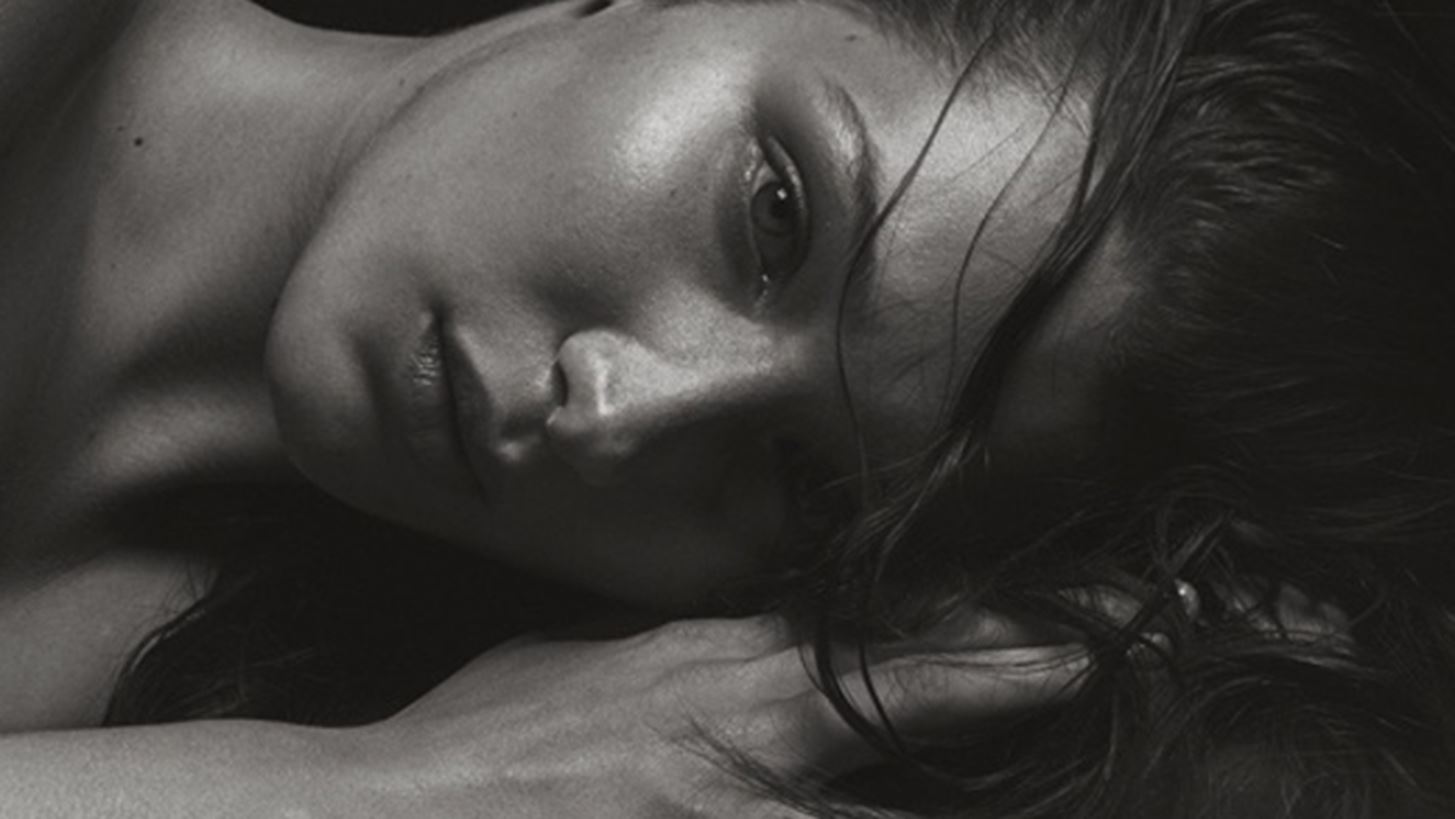 Bella Hadid: &#x39C;&#x3B9;&#x3BB;&#x3AC;&#x3B5;&#x3B9; &#x3B3;&#x3B9;&#x3B1; &#x3C4;&#x3B7;&#x3BD; &#x3C0;&#x3B9;&#x3BF; &#x3B4;&#x3CD;&#x3C3;&#x3BA;&#x3BF;&#x3BB;&#x3B7; &#x3C3;&#x3C4;&#x3B9;&#x3B3;&#x3BC;&#x3AE; &#x3C4;&#x3B7;&#x3C2; &#x3B6;&#x3C9;&#x3AE;&#x3C2; &#x3C4;&#x3B7;&#x3C2;