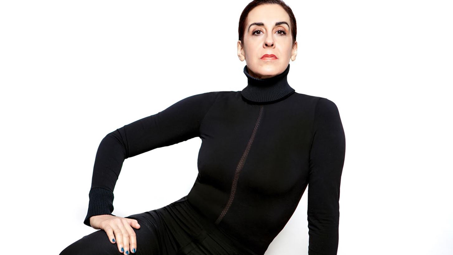 &#x39C;&#x3B1;&#x3AF;&#x3C1;&#x3B7;-&#x388;&#x3BB;&#x3B5;&#x3BD; &#x39D;&#x3AD;&#x3B6;&#x3B7;: &#x39F; &#x3C3;&#x3C5;&#x3BD;&#x3B1;&#x3C1;&#x3C0;&#x3B1;&#x3C3;&#x3C4;&#x3B9;&#x3BA;&#x3CC;&#x3C2; &#x3C1;&#x3CC;&#x3BB;&#x3BF;&#x3C2; &#x3C4;&#x3B7;&#x3C2; &#x3B4;&#x3B9;&#x3B1;&#x3BA;&#x3B5;&#x3BA;&#x3C1;&#x3B9;&#x3BC;&#x3AD;&#x3BD;&#x3B7;&#x3C2; &#x3C3;&#x3BF;&#x3C0;&#x3C1;&#x3AC;&#x3BD;&#x3BF; &#x3C3;&#x3C4;&#x3B7;&#x3BD; &#x3BC;&#x3C0;&#x3B1;&#x3C1;&#x3CC;&#x3BA; &#x3CC;&#x3C0;&#x3B5;&#x3C1;&#x3B1; &#x391;&#x3BB;&#x3C4;&#x3C3;&#x3AF;&#x3BD;&#x3B1;