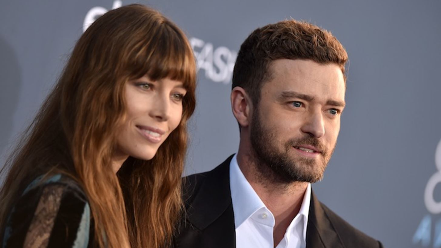 &#x388;&#x3C4;&#x3C3;&#x3B9; &#x3B3;&#x3BD;&#x3C9;&#x3C1;&#x3AF;&#x3C3;&#x3C4;&#x3B7;&#x3BA;&#x3B1;&#x3BD; &#x3BF; Justin Timberlake &#x3BA;&#x3B1;&#x3B9; &#x3B7; Jessica Biel