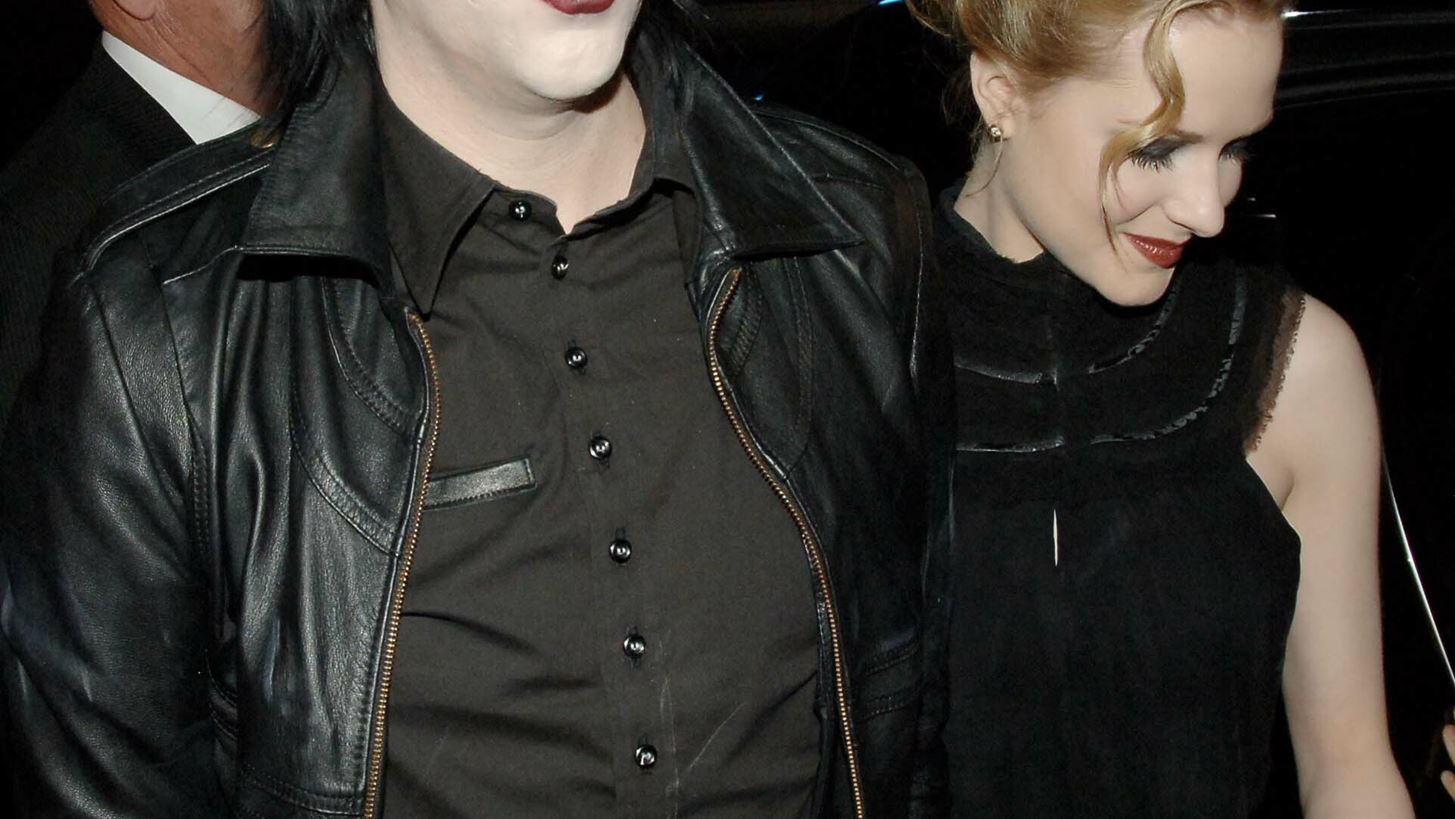 Marilyn Manson | &#x391;&#x3C0;&#x3AC;&#x3BD;&#x3C4;&#x3B7;&#x3C3;&#x3B5; &#x3C3;&#x3C4;&#x3B9;&#x3C2; &#x3BA;&#x3B1;&#x3C4;&#x3B7;&#x3B3;&#x3BF;&#x3C1;&#x3AF;&#x3B5;&#x3C2; &#x3C4;&#x3C9;&#x3BD; &#x3C0;&#x3C1;&#x3CE;&#x3B7;&#x3BD; &#x3C3;&#x3C5;&#x3BD;&#x3C4;&#x3C1;&#x3CC;&#x3C6;&#x3C9;&#x3BD; &#x3C4;&#x3BF;&#x3C5; &#x3B3;&#x3B9;&#x3B1; &#x3BA;&#x3B1;&#x3BA;&#x3BF;&#x3C0;&#x3BF;&#x3AF;&#x3B7;&#x3C3;&#x3B7;