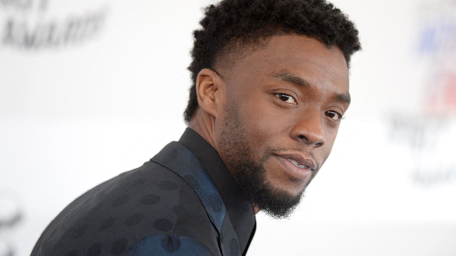 Chadwick Boseman: &#x3A0;&#x3AD;&#x3B8;&#x3B1;&#x3BD;&#x3B5; &#x3BF; &#x3C0;&#x3C1;&#x3C9;&#x3C4;&#x3B1;&#x3B3;&#x3C9;&#x3BD;&#x3B9;&#x3C3;&#x3C4;&#x3AE;&#x3C2; &#x3C4;&#x3BF;&#x3C5; Black Panther