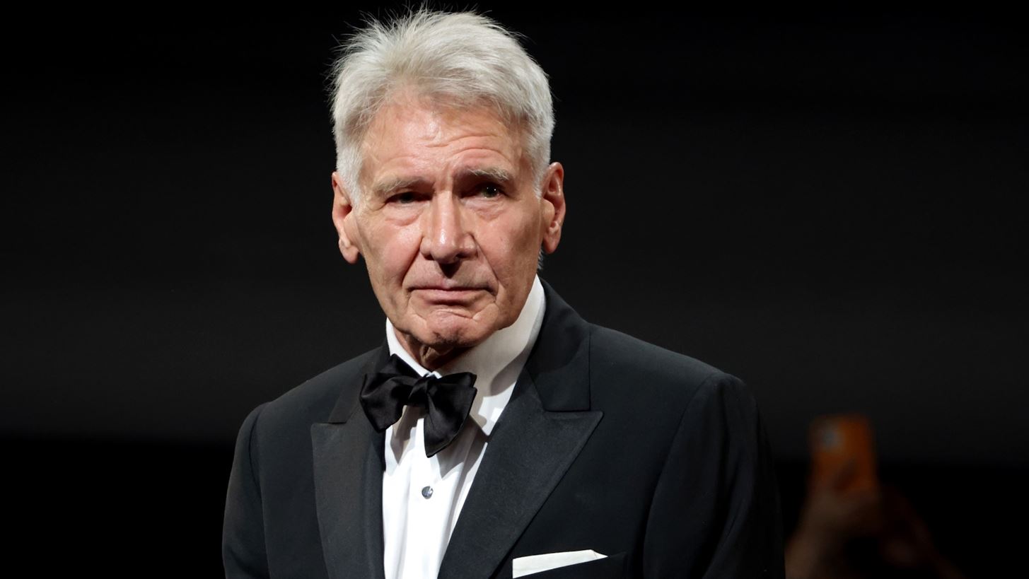 Harrison Ford | &#x397; &#x3C0;&#x3C1;&#x3CE;&#x3C4;&#x3B7; &#x3B7;&#x3C7;&#x3B7;&#x3C1;&#x3AE; &#x3B1;&#x3C0;&#x3BF;&#x3C5;&#x3C3;&#x3AF;&#x3B1; &#x3B1;&#x3C0;&#x3CC; &#x3C4;&#x3B1; &#x38C;&#x3C3;&#x3BA;&#x3B1;&#x3C1; &#x3B3;&#x3B9;&#x3B1; &#x3BB;&#x3CC;&#x3B3;&#x3BF;&#x3C5;&#x3C2; &#x3C5;&#x3B3;&#x3B5;&#x3AF;&#x3B1;&#x3C2;