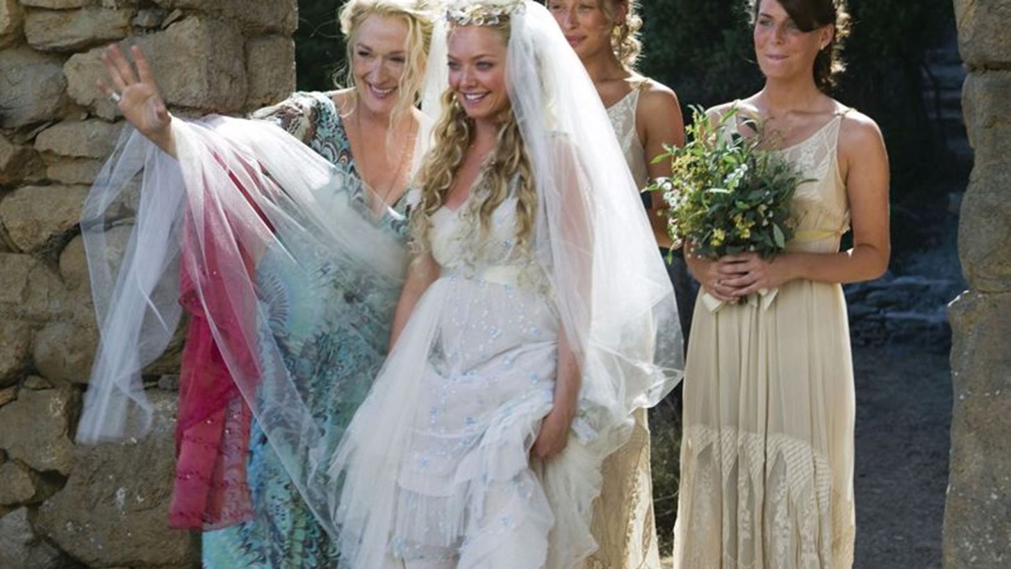 Mamma Mia: M&#x3CC;&#x3BB;&#x3B9;&#x3C2; &#x3B5;&#x3C0;&#x3B9;&#x3B2;&#x3B5;&#x3B2;&#x3B1;&#x3B9;&#x3CE;&#x3B8;&#x3B7;&#x3BA;&#x3B5; &#x3C4;&#x3BF; sequel &#x3C4;&#x3BF;&#x3C5; &#x3C0;&#x3BF;&#x3BB;&#x3C5;&#x3B1;&#x3B3;&#x3B1;&#x3C0;&#x3B7;&#x3BC;&#x3AD;&#x3BD;&#x3BF;&#x3C5; &#x3BC;&#x3B9;&#x3BF;&#x3CD;&#x3B6;&#x3B9;&#x3BA;&#x3B1;&#x3BB;