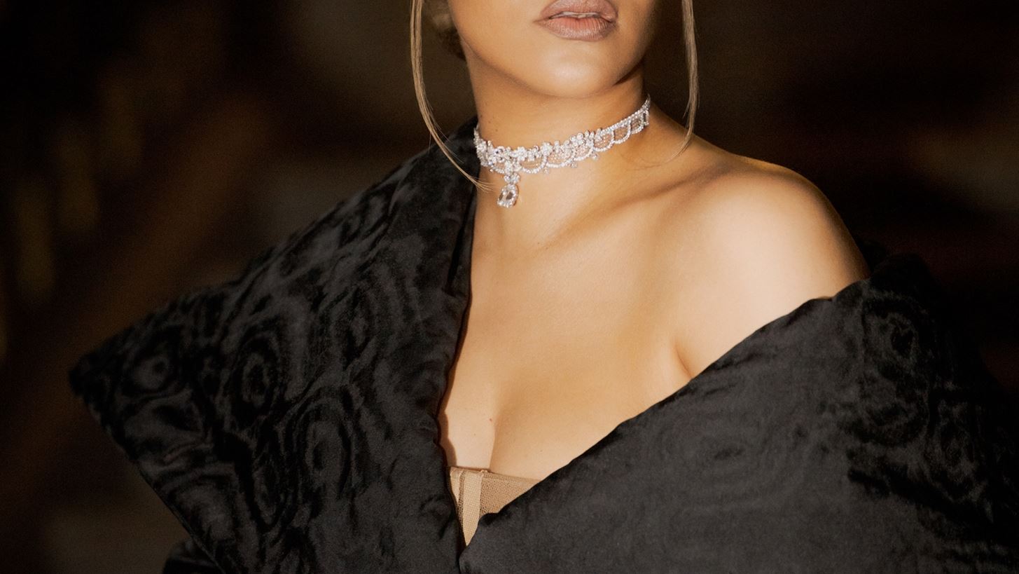 H Rihanna &#x3B5;&#x3AF;&#x3BD;&#x3B1;&#x3B9; &#x3C4;&#x3BF; &#x3BD;&#x3AD;&#x3BF; &#x3C0;&#x3C1;&#x3CC;&#x3C3;&#x3C9;&#x3C0;&#x3BF; &#x3C4;&#x3BF;&#x3C5; &#x3B1;&#x3C1;&#x3CE;&#x3BC;&#x3B1;&#x3C4;&#x3BF;&#x3C2; J&#x27; Adore